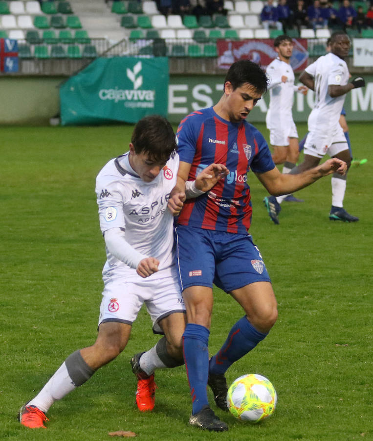 Fotos: La Gimnástica Segoviana golea al Júpiter leonés