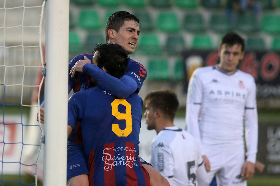 Fotos: La Gimnástica Segoviana golea al Júpiter leonés