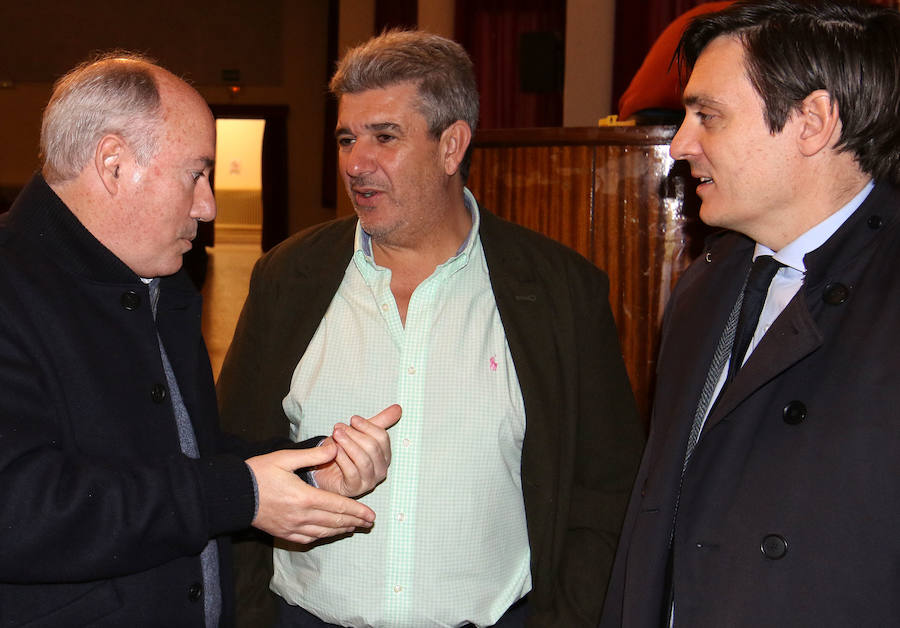 Fotos: La Gimnastica Segoviana informa sobre la conversión en Sociedad Anónima Deportiva