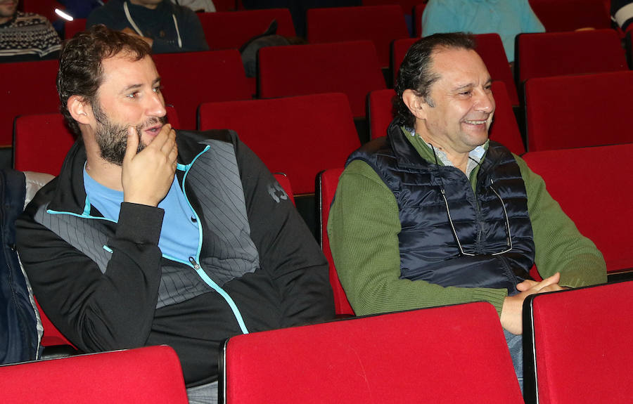 Fotos: La Gimnastica Segoviana informa sobre la conversión en Sociedad Anónima Deportiva