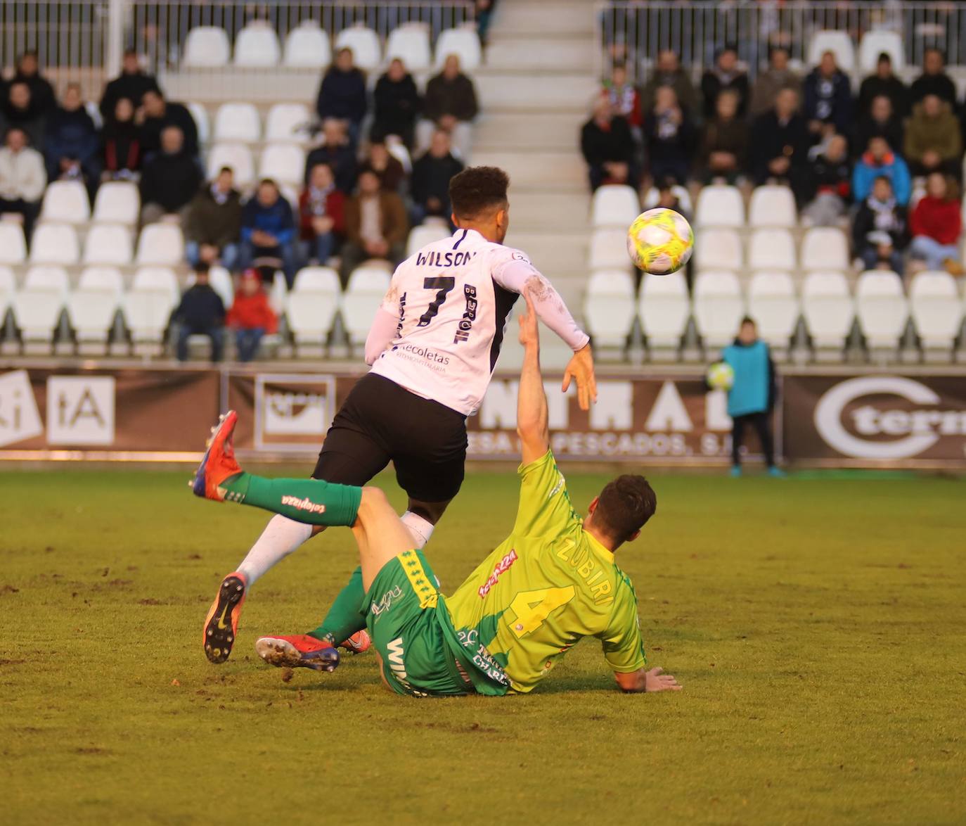 El encuentro se saldó con 3 goles a 0 a favor del Unionistas CF (0-3). 