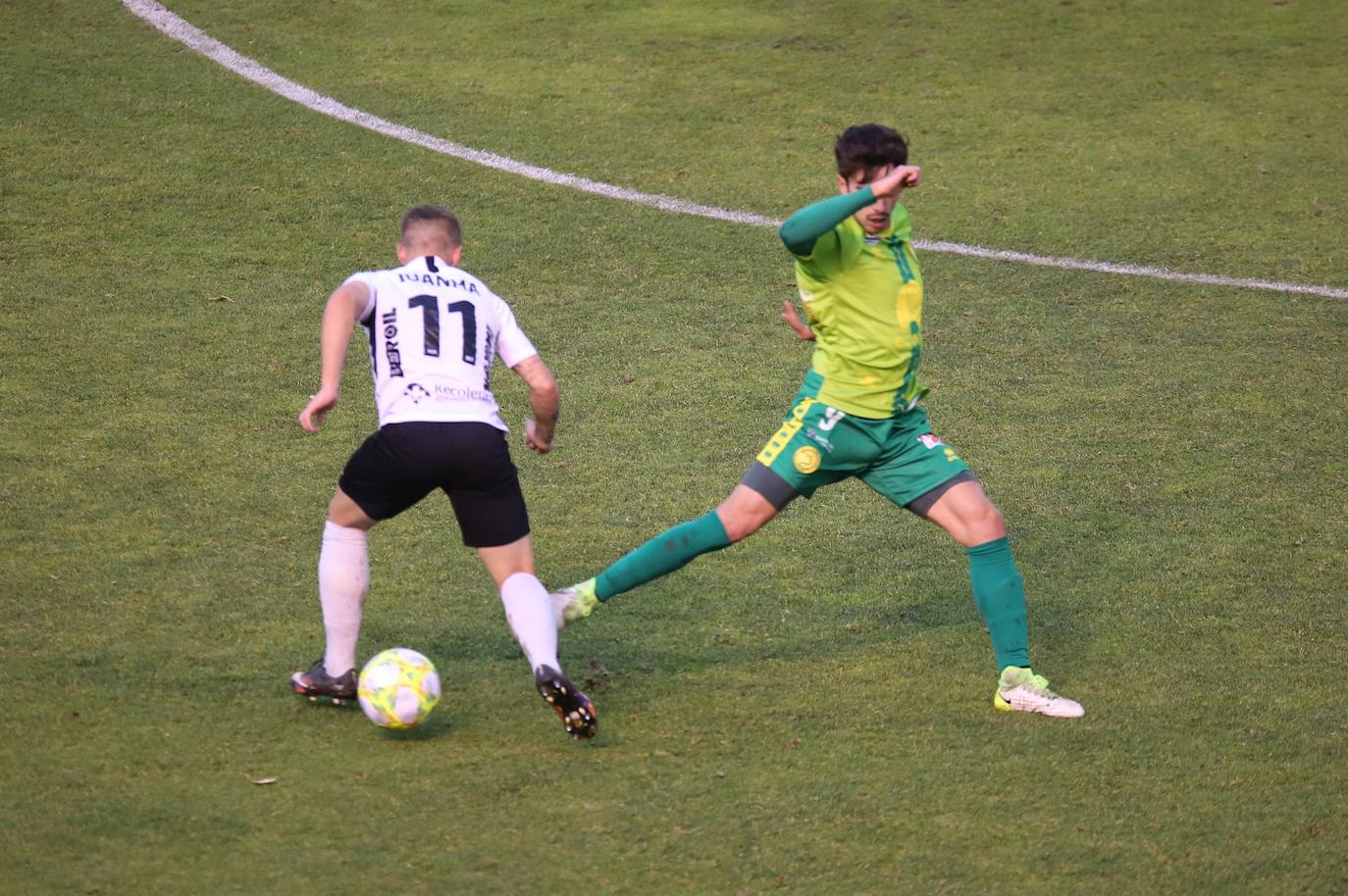 El encuentro se saldó con 3 goles a 0 a favor del Unionistas CF (0-3). 