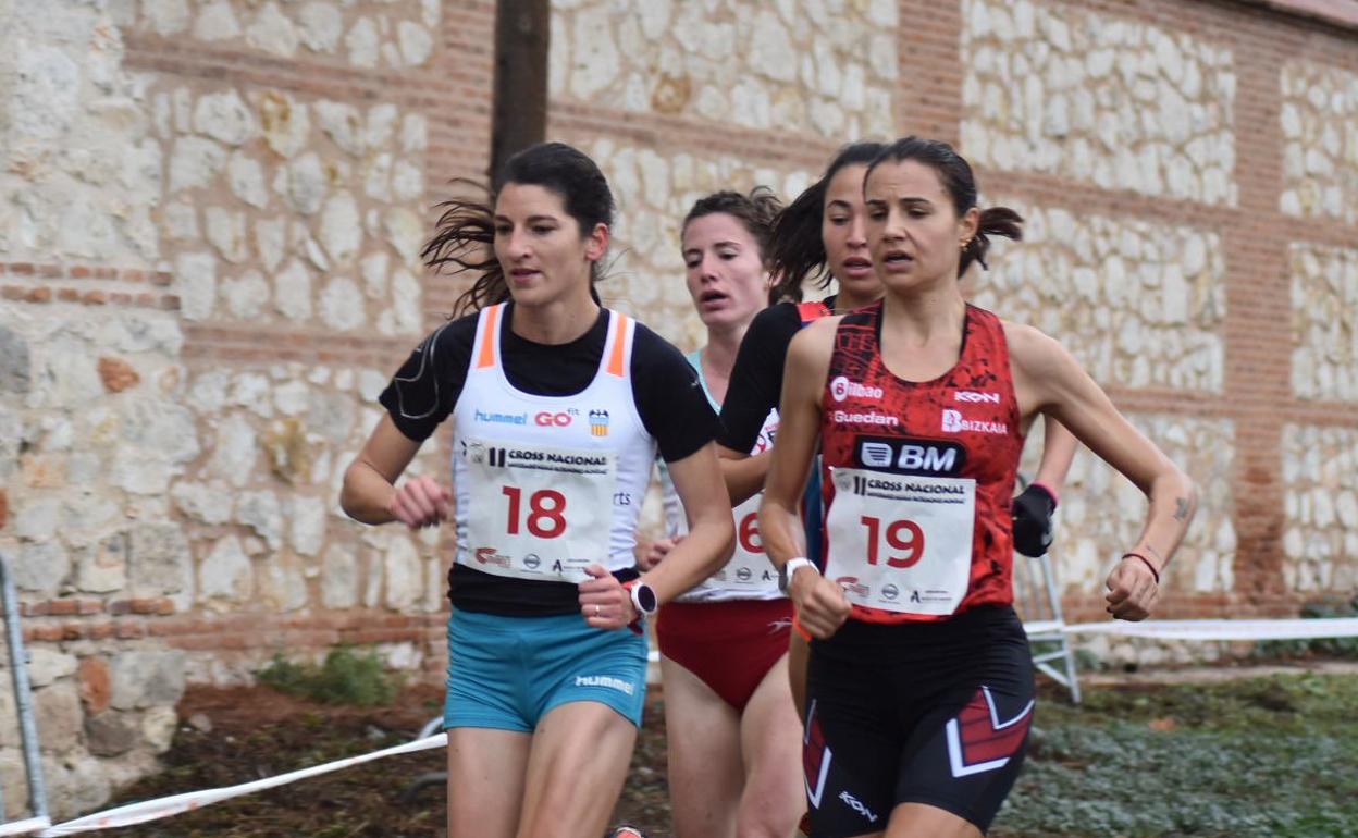 Gema Martín, a la derecha, en Alcalá. 