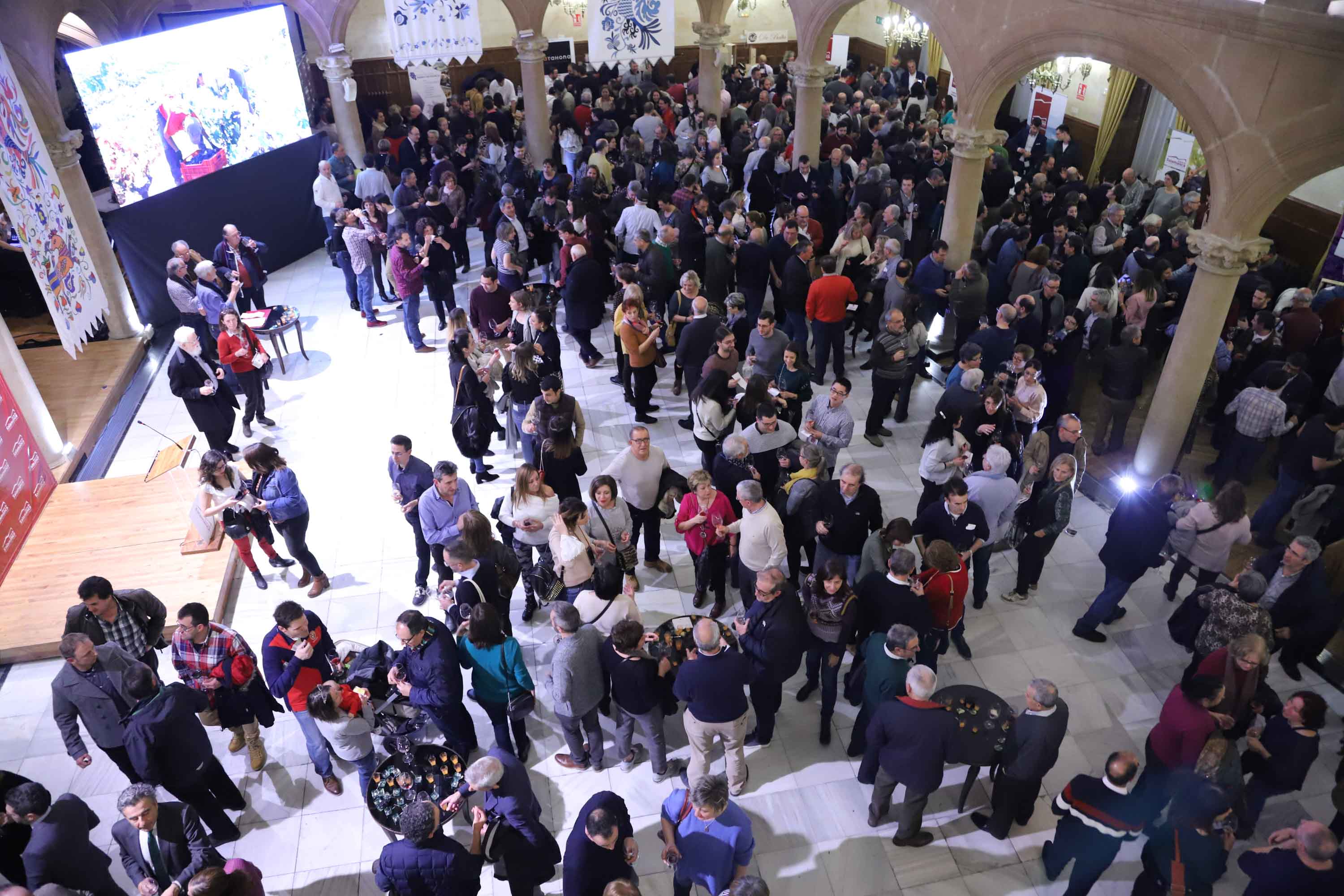 La gala de 2019 se celebró, un año más, en el incomparable marco del Casino de Salamanca, adornado para la ocasión con estandartes bordados con motivos serranos de Mogarraz y San Esteban de la Sierra