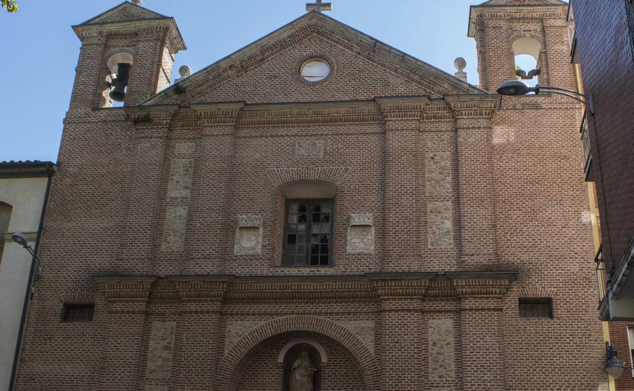 Portada del antiguo convento de las Brígidas.