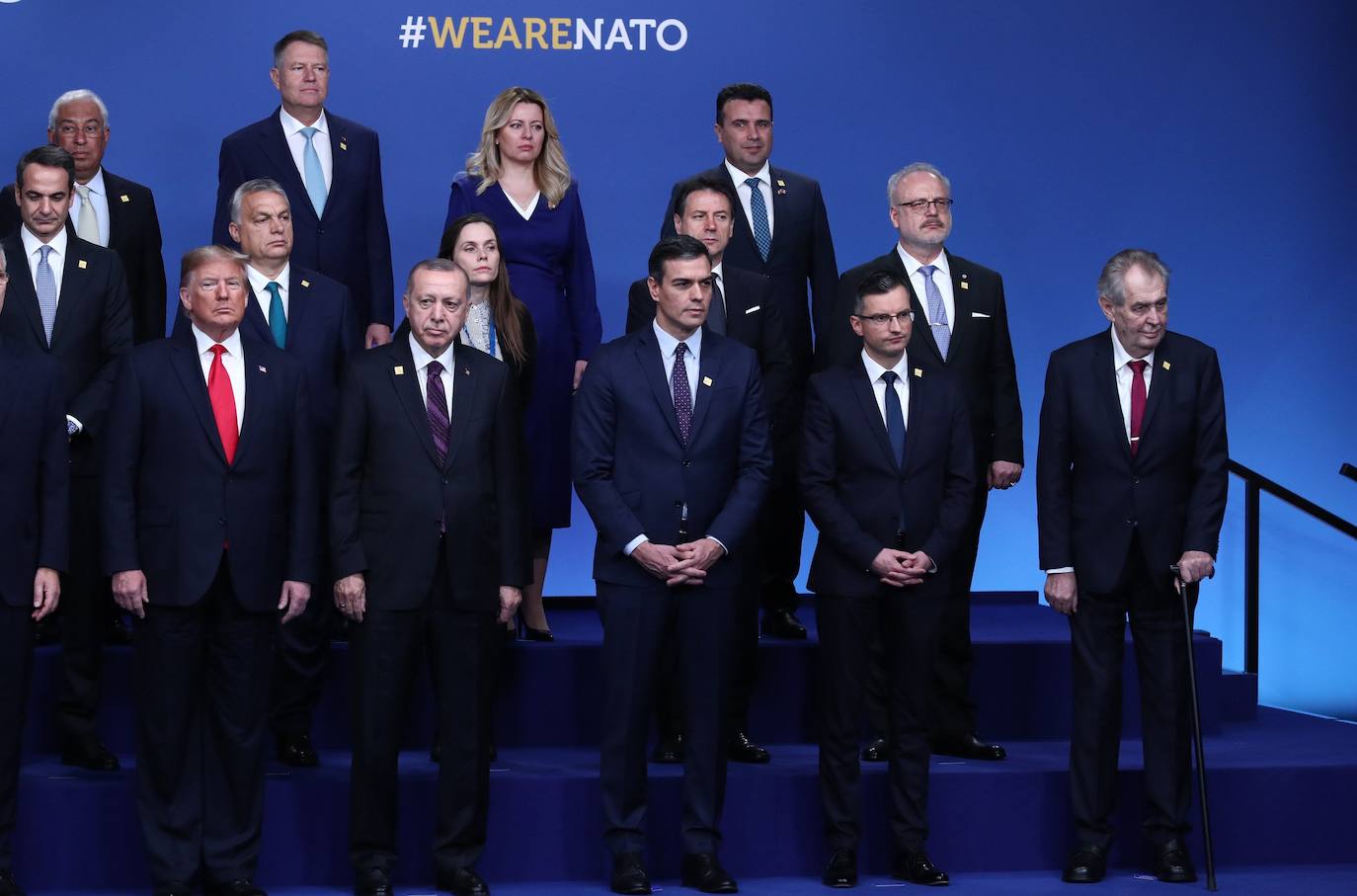 Foto de familia de la cumbre de la OTAN en Londres. 