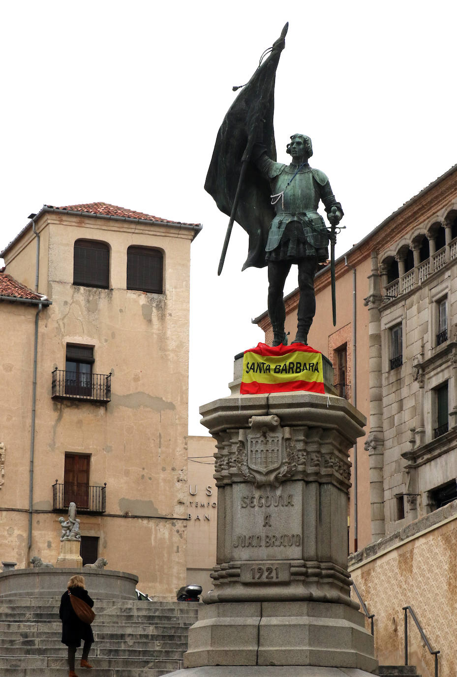 Fotos: Segovia celebra Santa Bárbara, patrona de la Academia de Artilleria