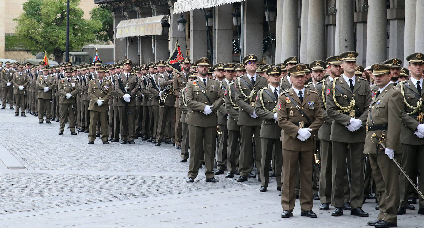 Fotos: Segovia celebra Santa Bárbara, patrona de la Academia de Artilleria