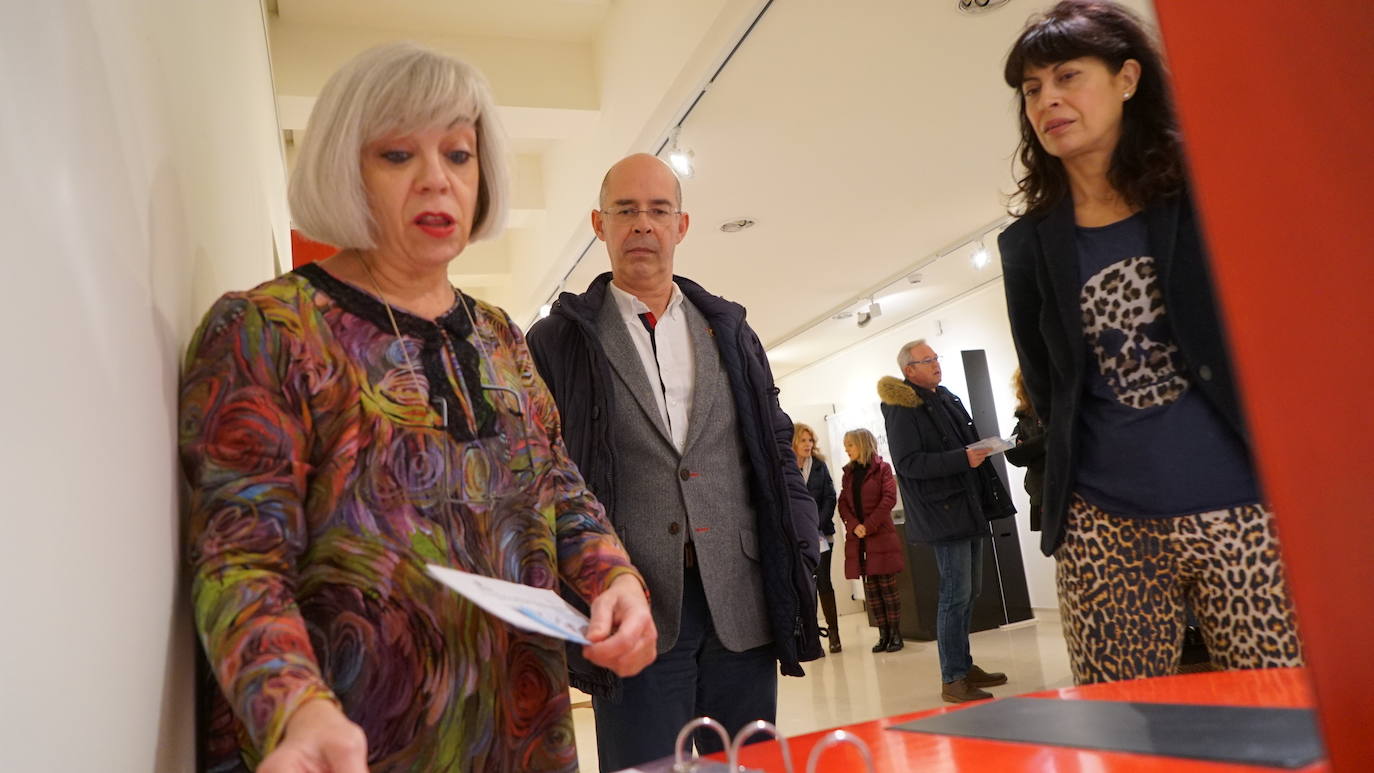 El Museo de la Ciencia examina los procesos del recuerdo desde los puntos de vista personal, cultural, psicológico y biológico con experimentos, proyecciones y paneles informativos en la muestra 'Memoria', desarrollada por el Museo de las Ciencias Príncipe Felipe de Valencia en colaboración con el Exploratorium de San Francisco. 