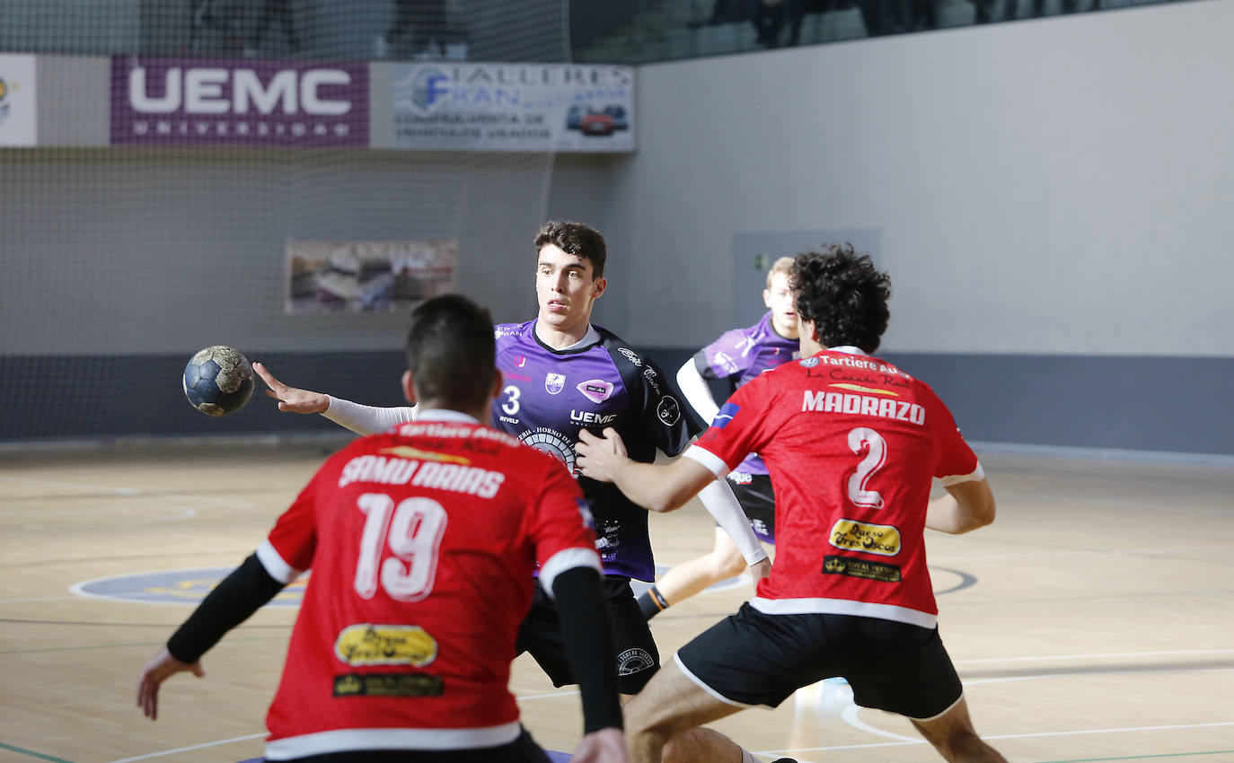 Balopal y DKV Gijón.