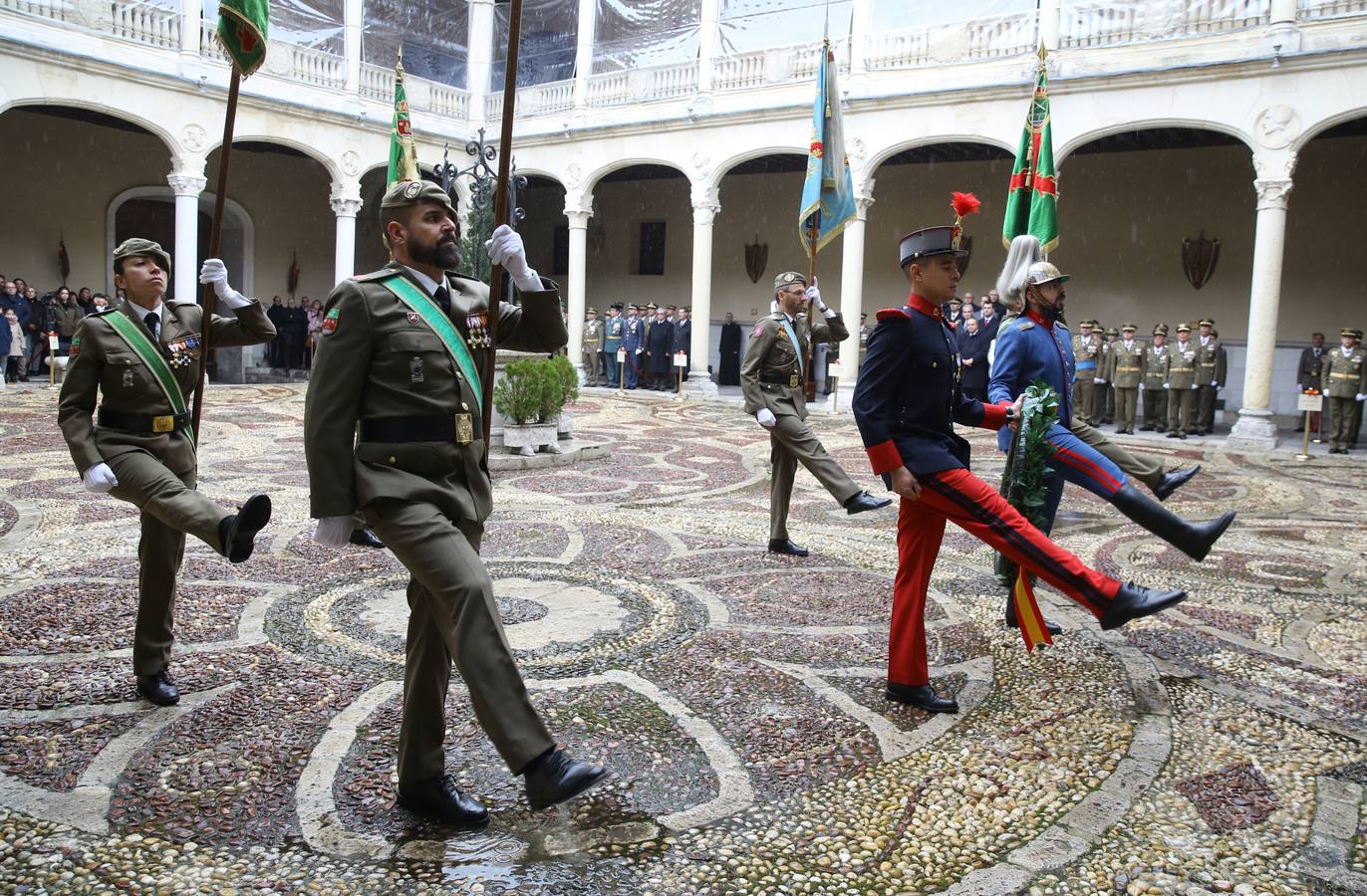 El arma de Infantería, el Cuerpo Jurídico Militar y los capellanes castrenses festejaron hoy a su patrona, la Inmaculada Concepción, en un acto celebrado en el Palacio Real de Valladolid