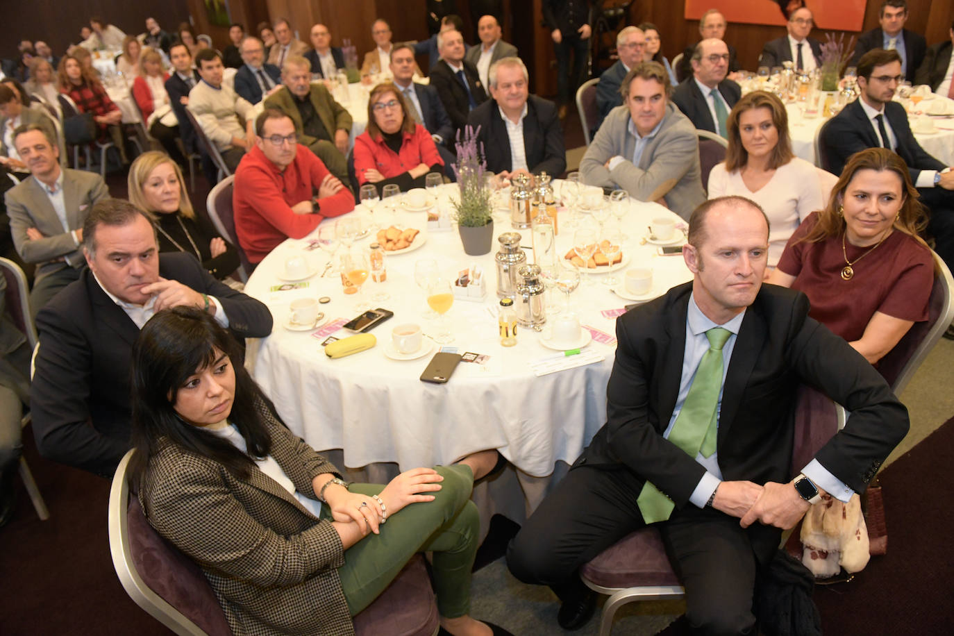 Fotos: Foro Económico con Iñigo Sáenz de Urturi