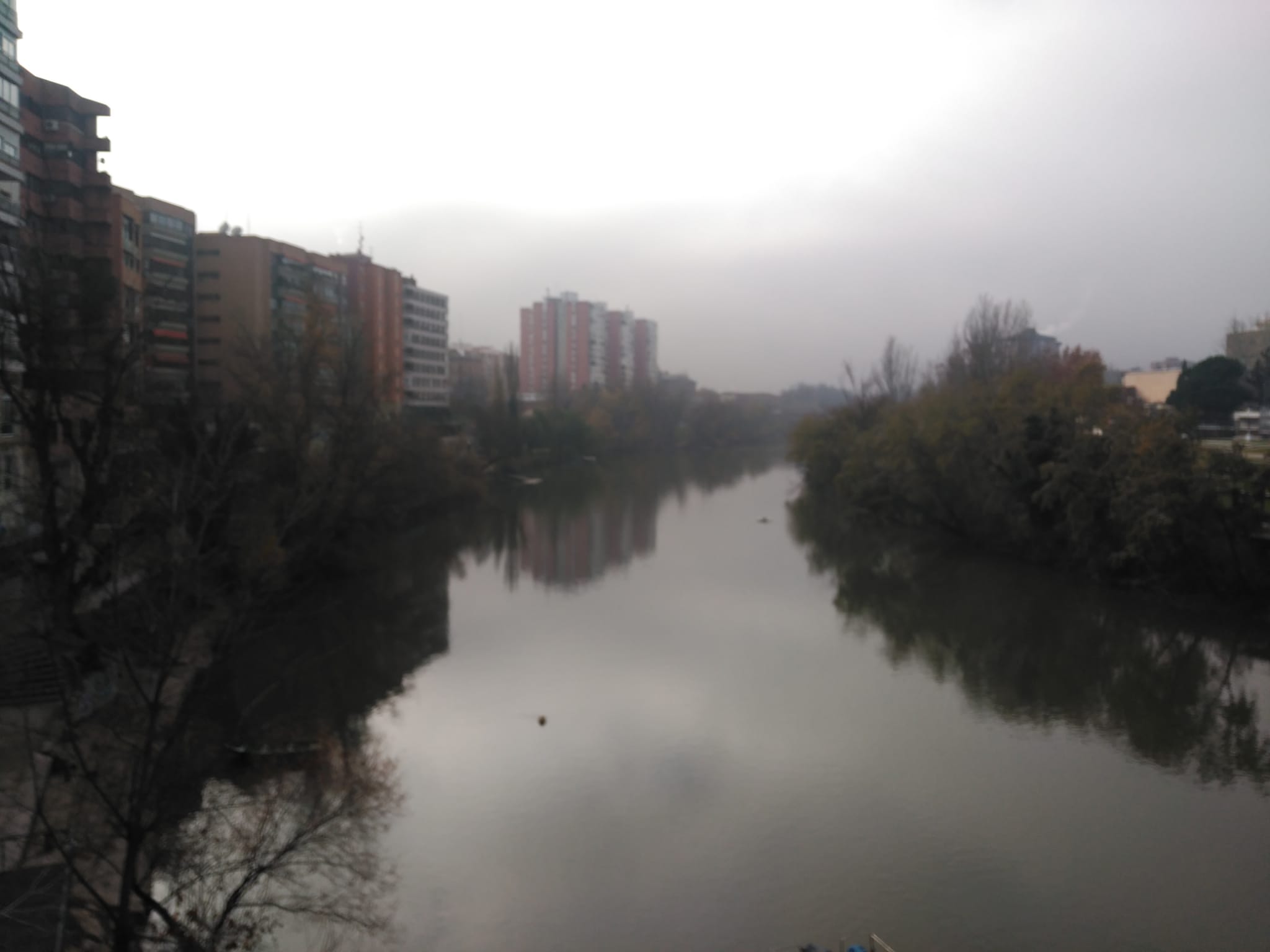 Fotos: Mañana de niebla en Valladolid