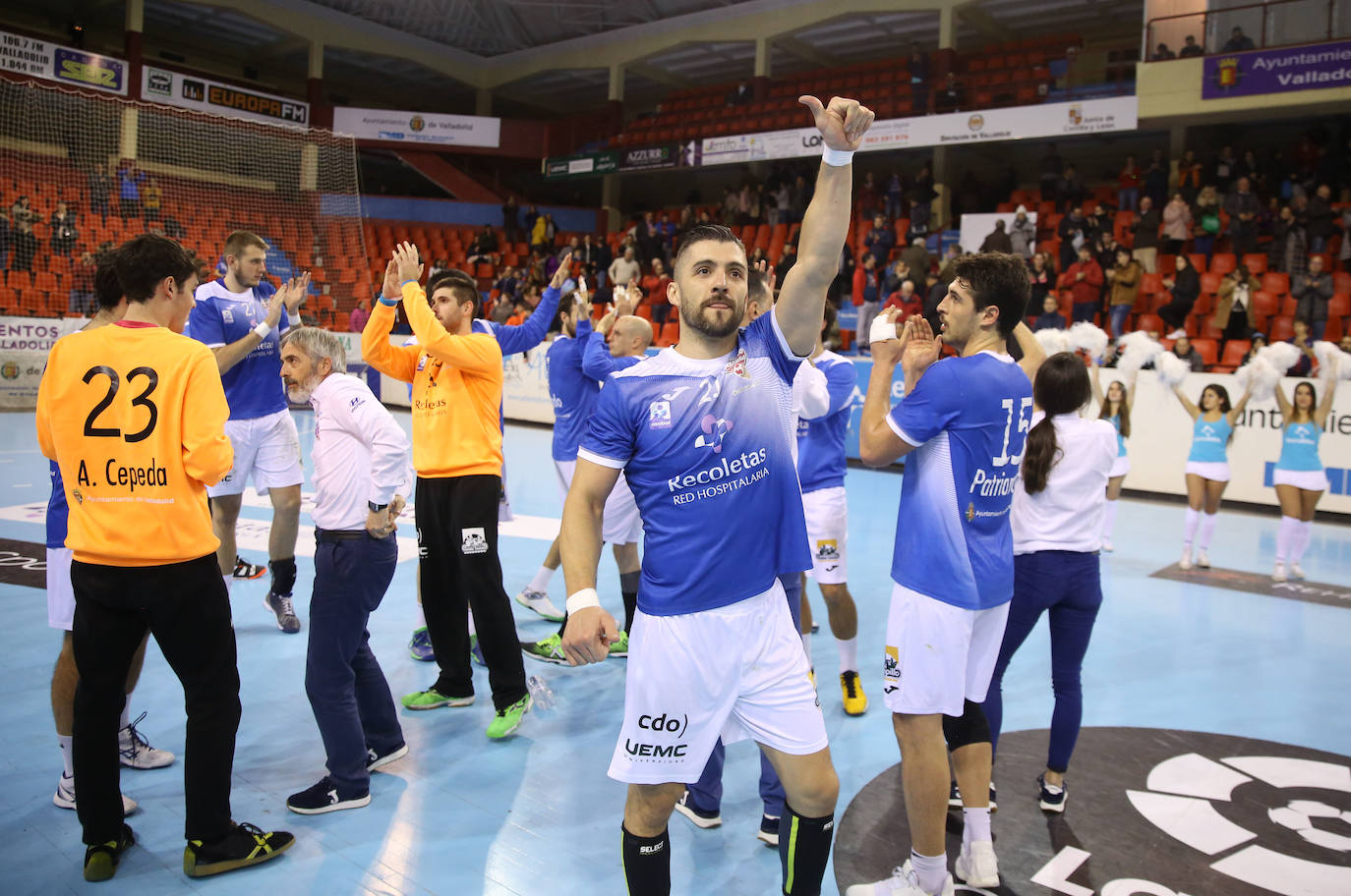 El Recoletas ha vencido al Cangas en el polideportivo Pisuerga en partido muy trabado. 