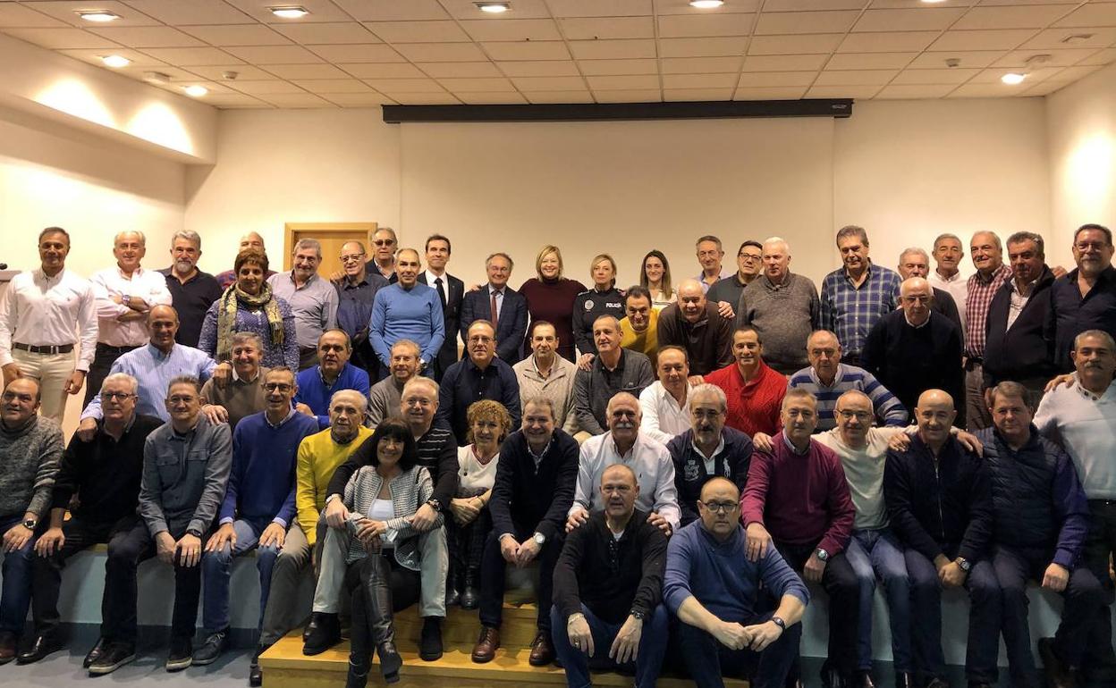 Policías y bomberos homenajeados por la Junta. 