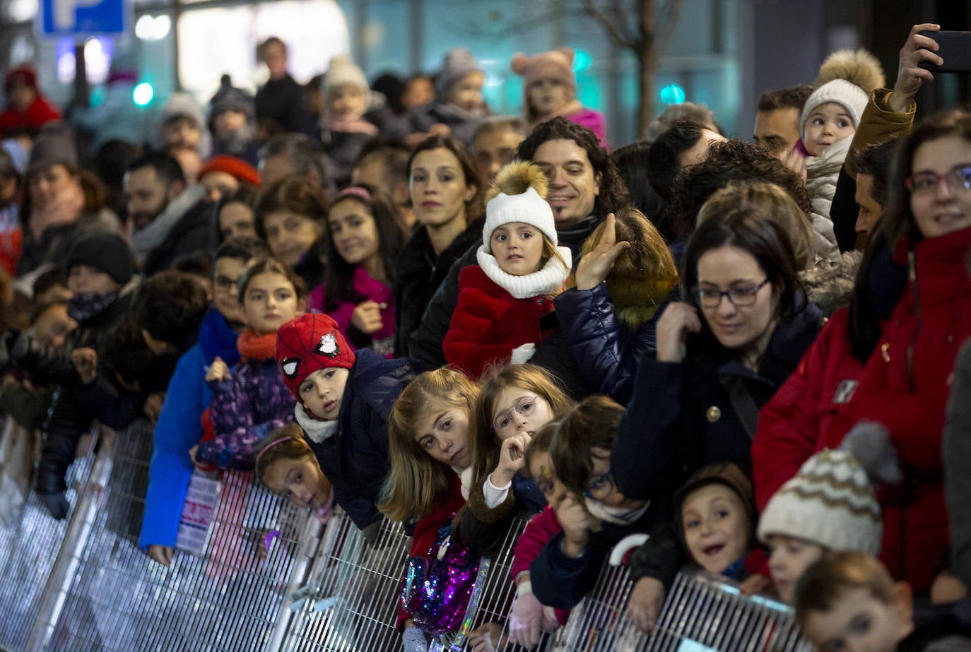 La Navidad se ha adelantado y Papá Noel ya recorre las calles de Valladolid. 