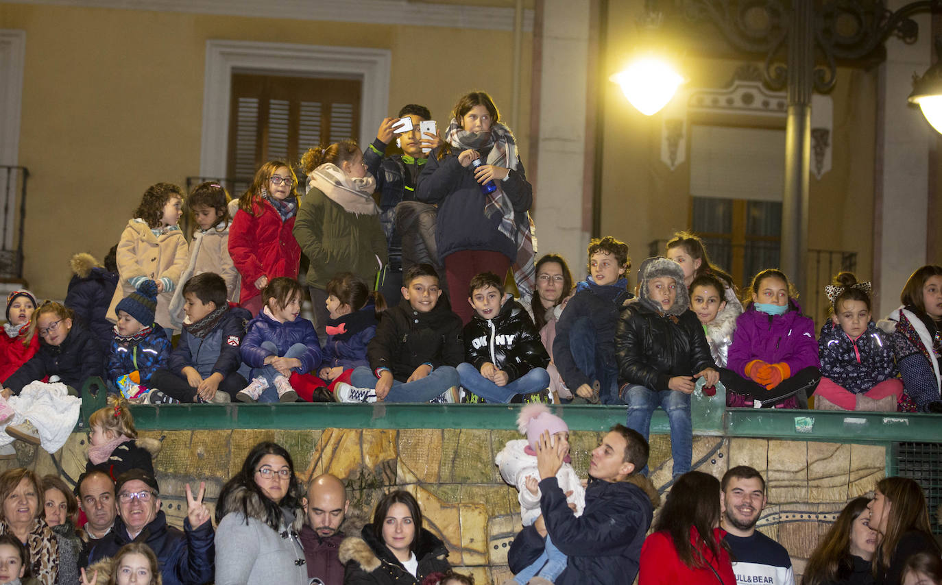 La Navidad se ha adelantado y Papá Noel ya recorre las calles de Valladolid. 