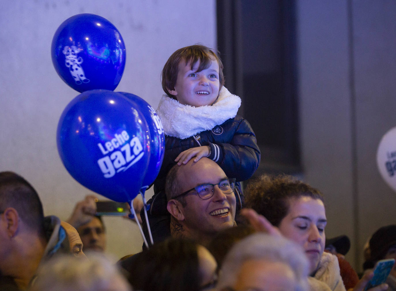 La Navidad se ha adelantado y Papá Noel ya recorre las calles de Valladolid. 