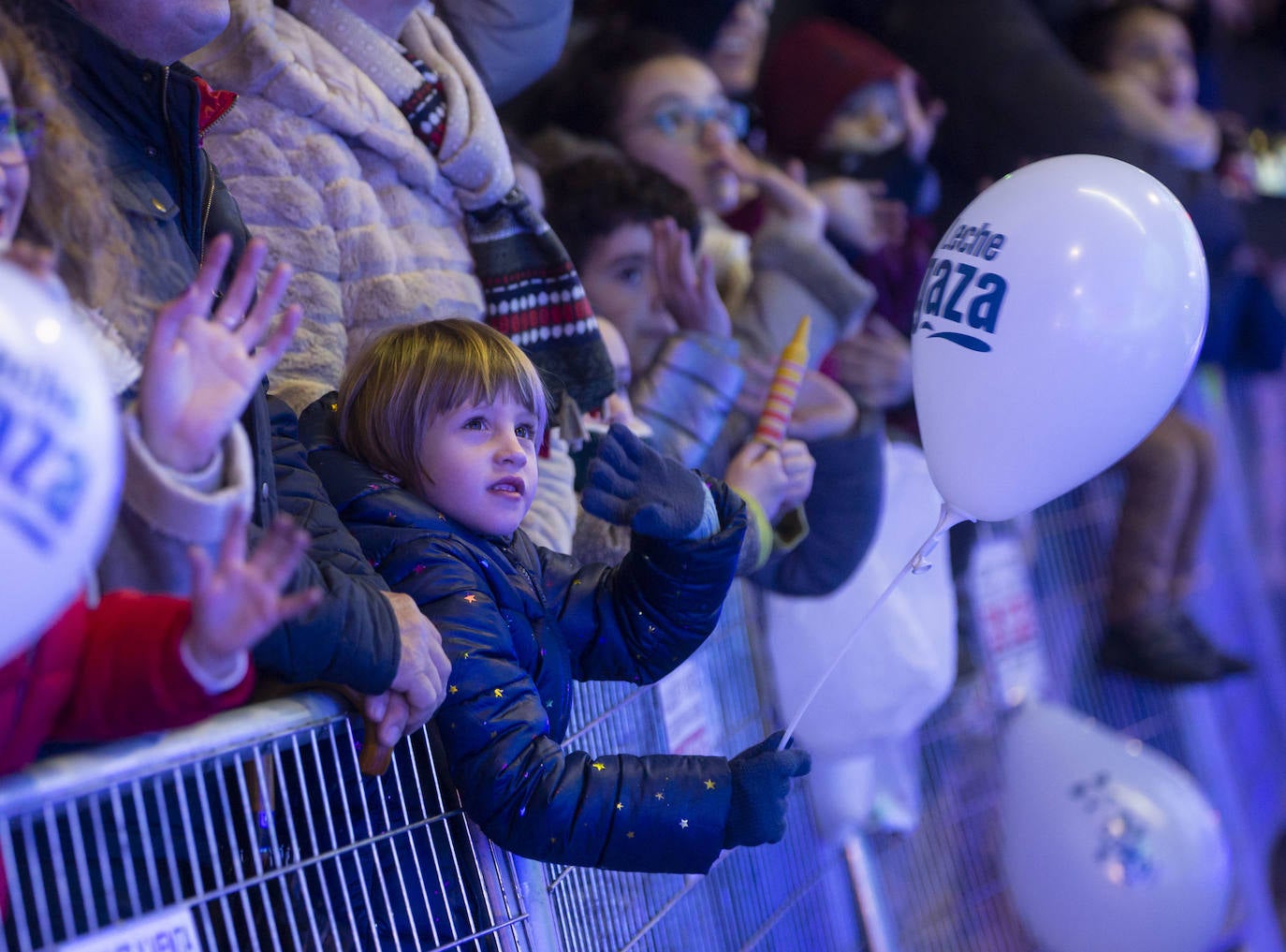 La Navidad se ha adelantado y Papá Noel ya recorre las calles de Valladolid. 