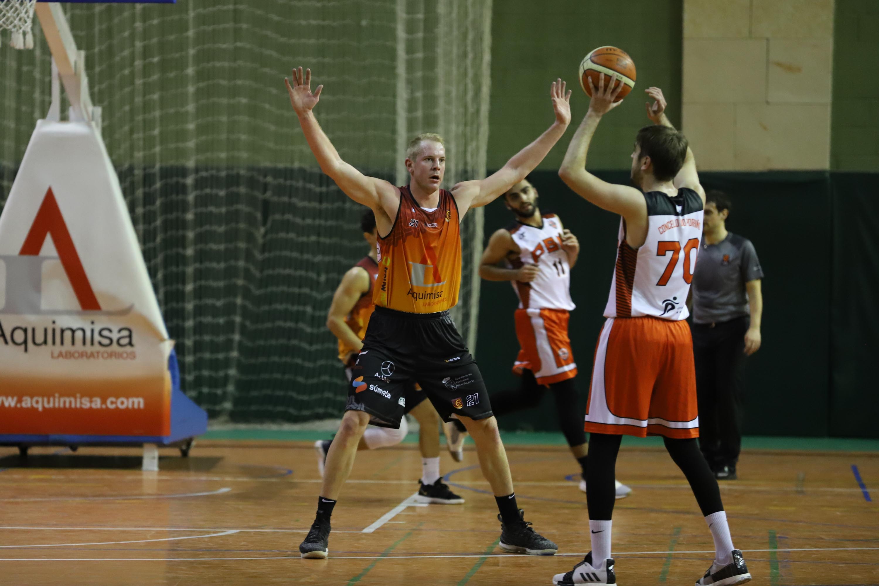 El equipo salmantino es líder invicto tras lograr su décima victoria. 