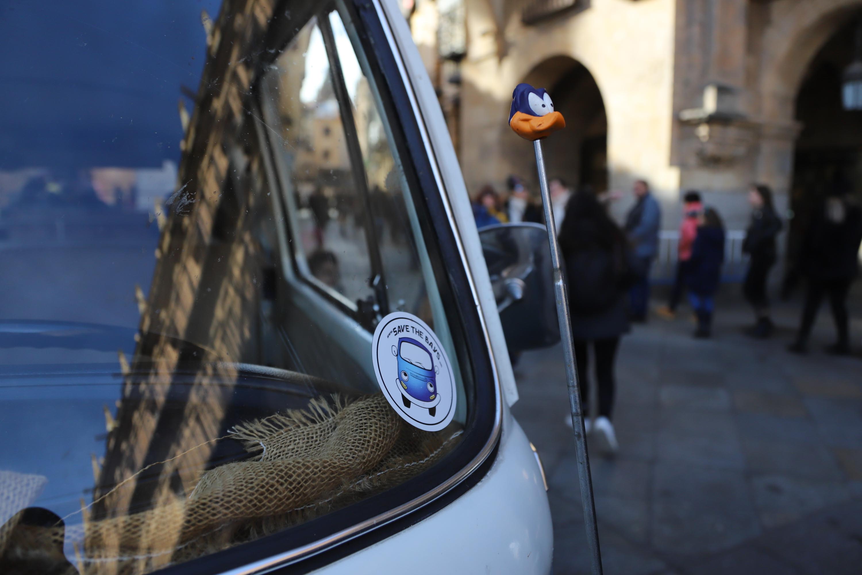 Fotos: El Día del Guardia Urbano congrega a 170 vehículos antiguos