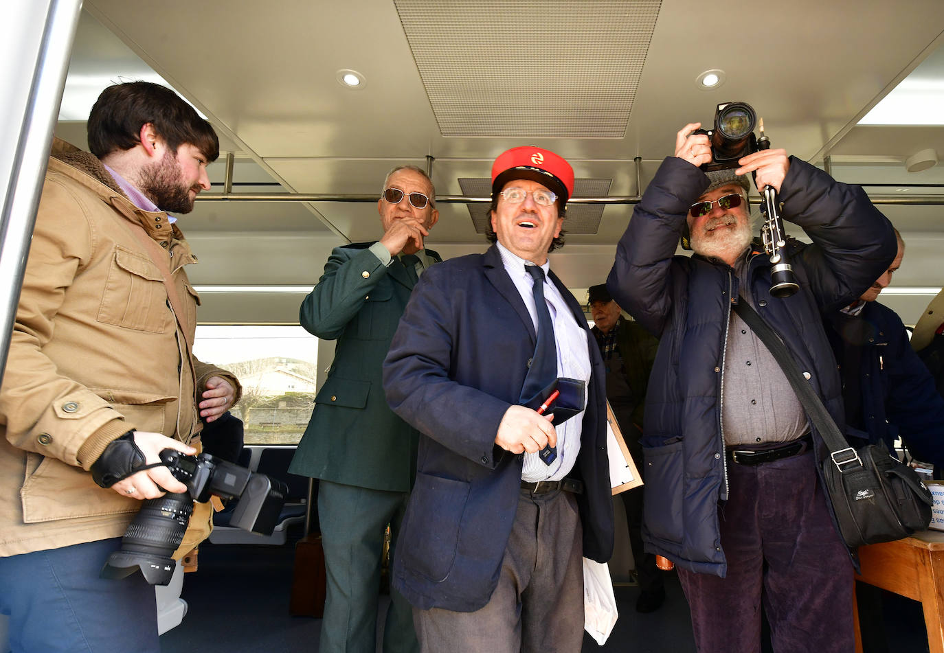 Fotos: El Tren de las Emociones cubre el trayecto entre Segovia y la Estación de El Espinar