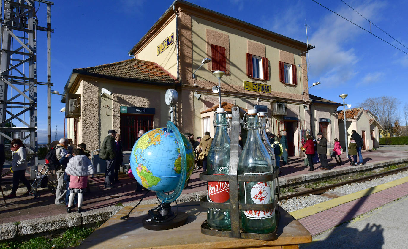 Fotos: El Tren de las Emociones cubre el trayecto entre Segovia y la Estación de El Espinar
