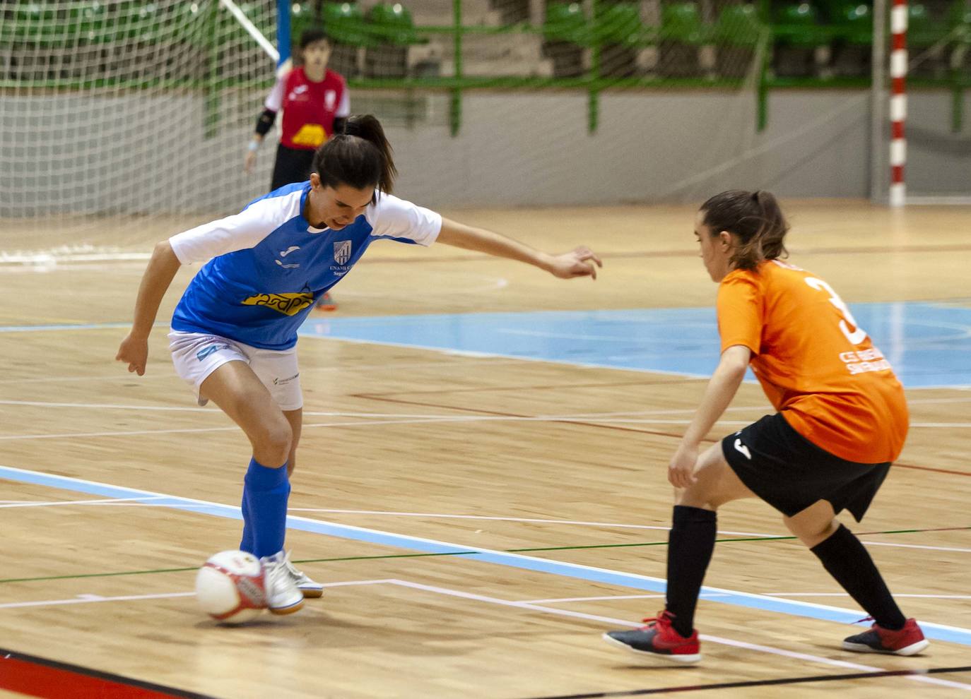 Partido de futbol sala femenino entre el Unami y el San Fernando 