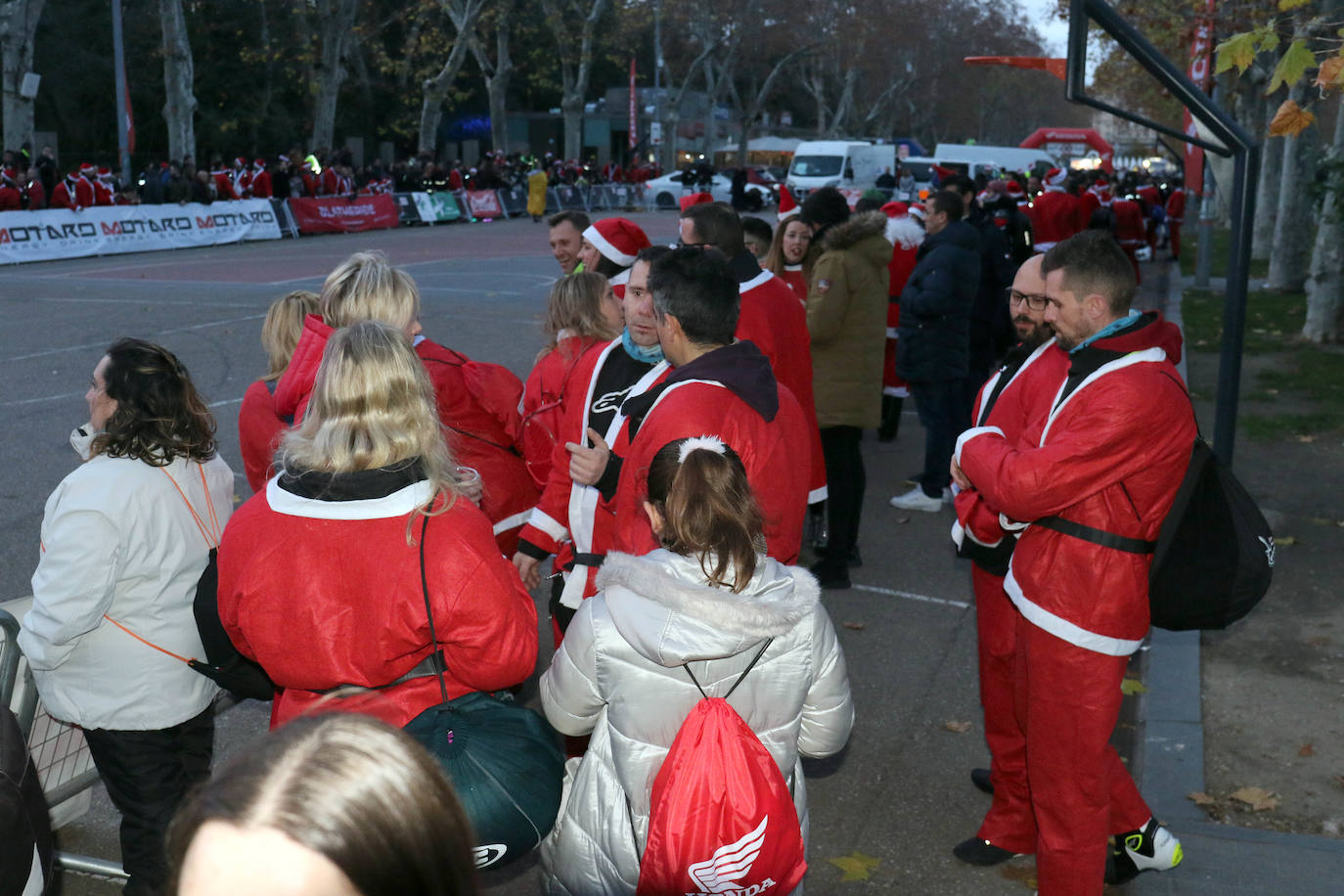 Fotos: Las imágenes de la Cabalgata Motera de Valladolid