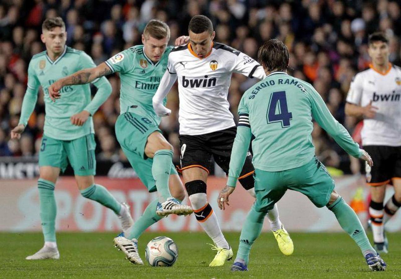 Fotos: Las mejores imágenes del Valencia-Real Madrid