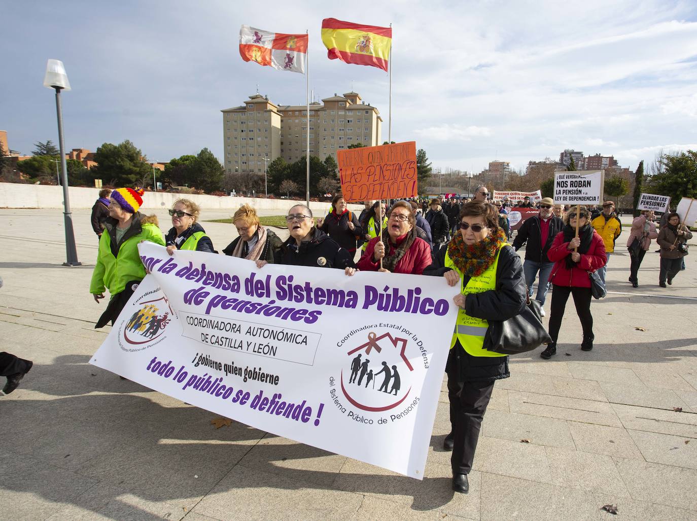 Fotos: Manifestación por las pensiones en Valladolid