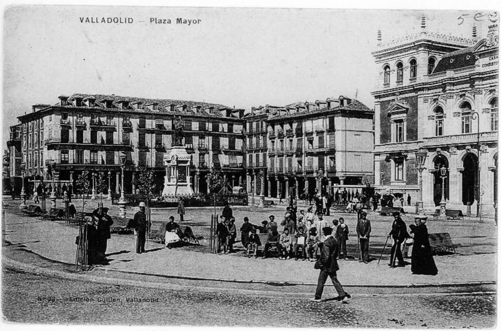 Fotografias del libro 'Valladolid, recuerdos e infancias' de Luis Posadas Lubeiro