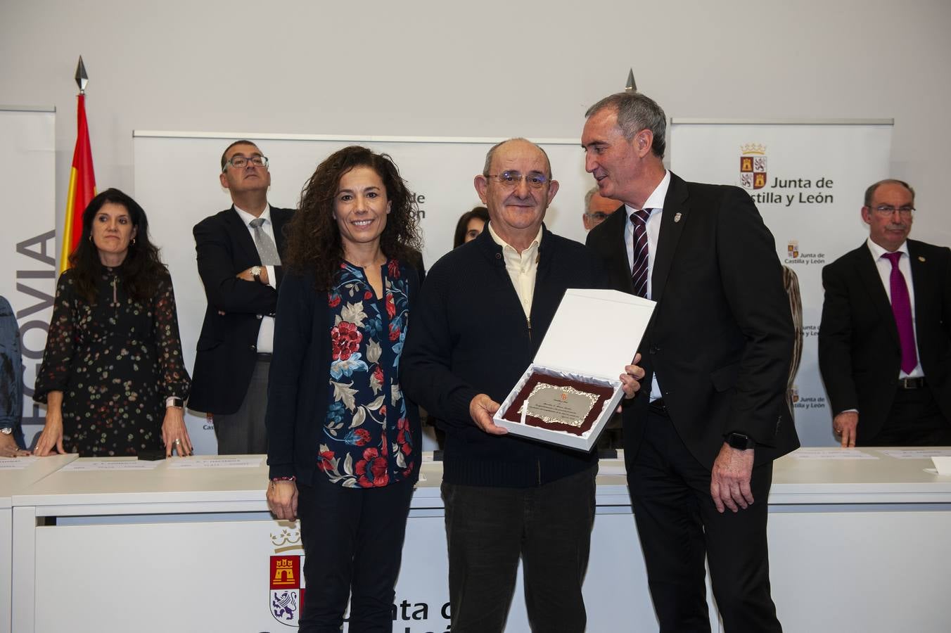 El delegado territorial, José Mazarías, ha trasladado el reconocimiento de la Junta de Castilla y León a 162 funcionarios y laborales que en 2019 culminan su carrera profesional al servicio de los ciudadanos y a los que reciben este año distinciones por años de servicio