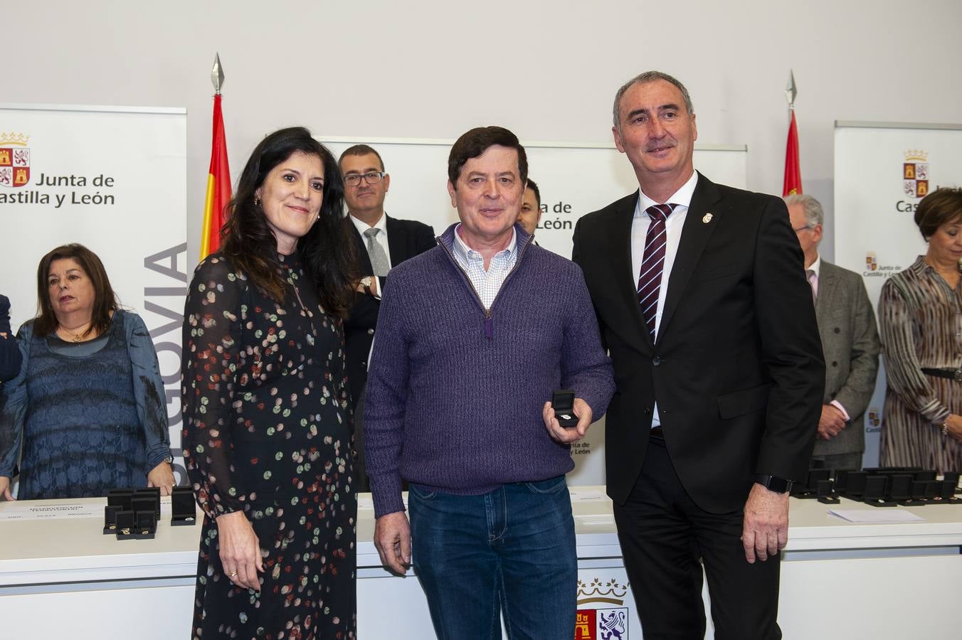 El delegado territorial, José Mazarías, ha trasladado el reconocimiento de la Junta de Castilla y León a 162 funcionarios y laborales que en 2019 culminan su carrera profesional al servicio de los ciudadanos y a los que reciben este año distinciones por años de servicio