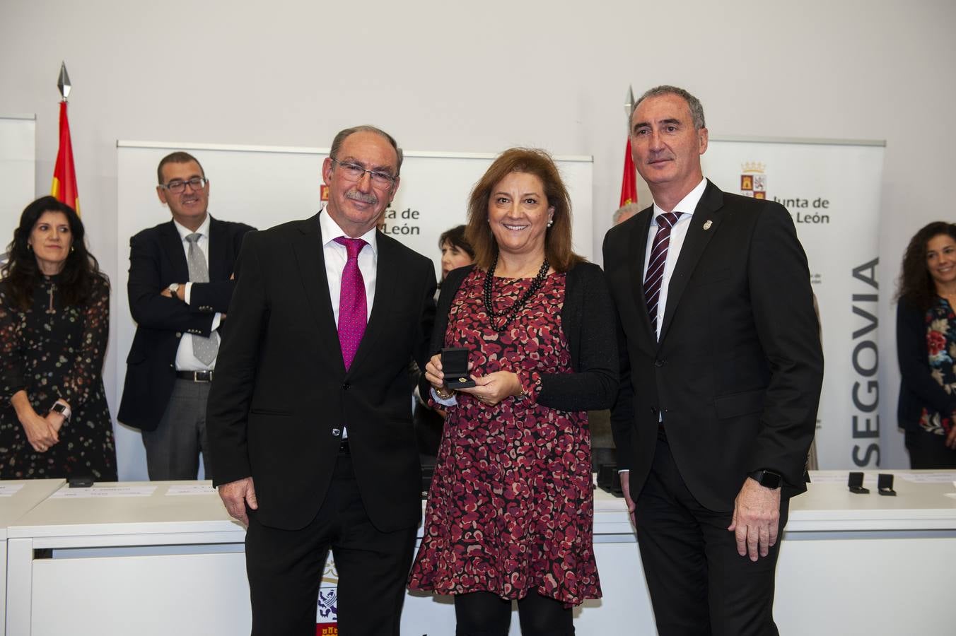 El delegado territorial, José Mazarías, ha trasladado el reconocimiento de la Junta de Castilla y León a 162 funcionarios y laborales que en 2019 culminan su carrera profesional al servicio de los ciudadanos y a los que reciben este año distinciones por años de servicio