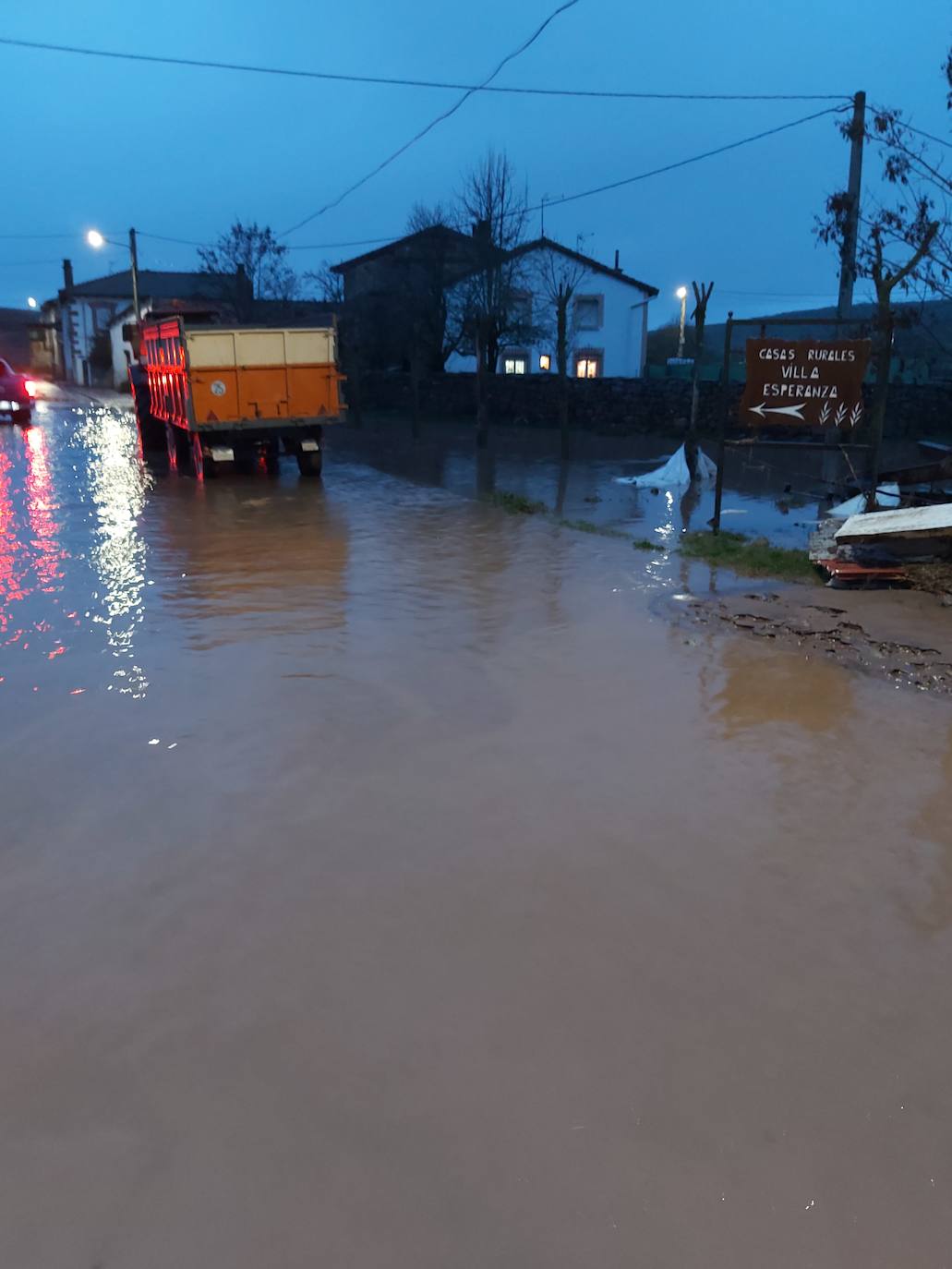 La zona norte de Palencia trata de recuperar la normalidad tras las inundaciones. 