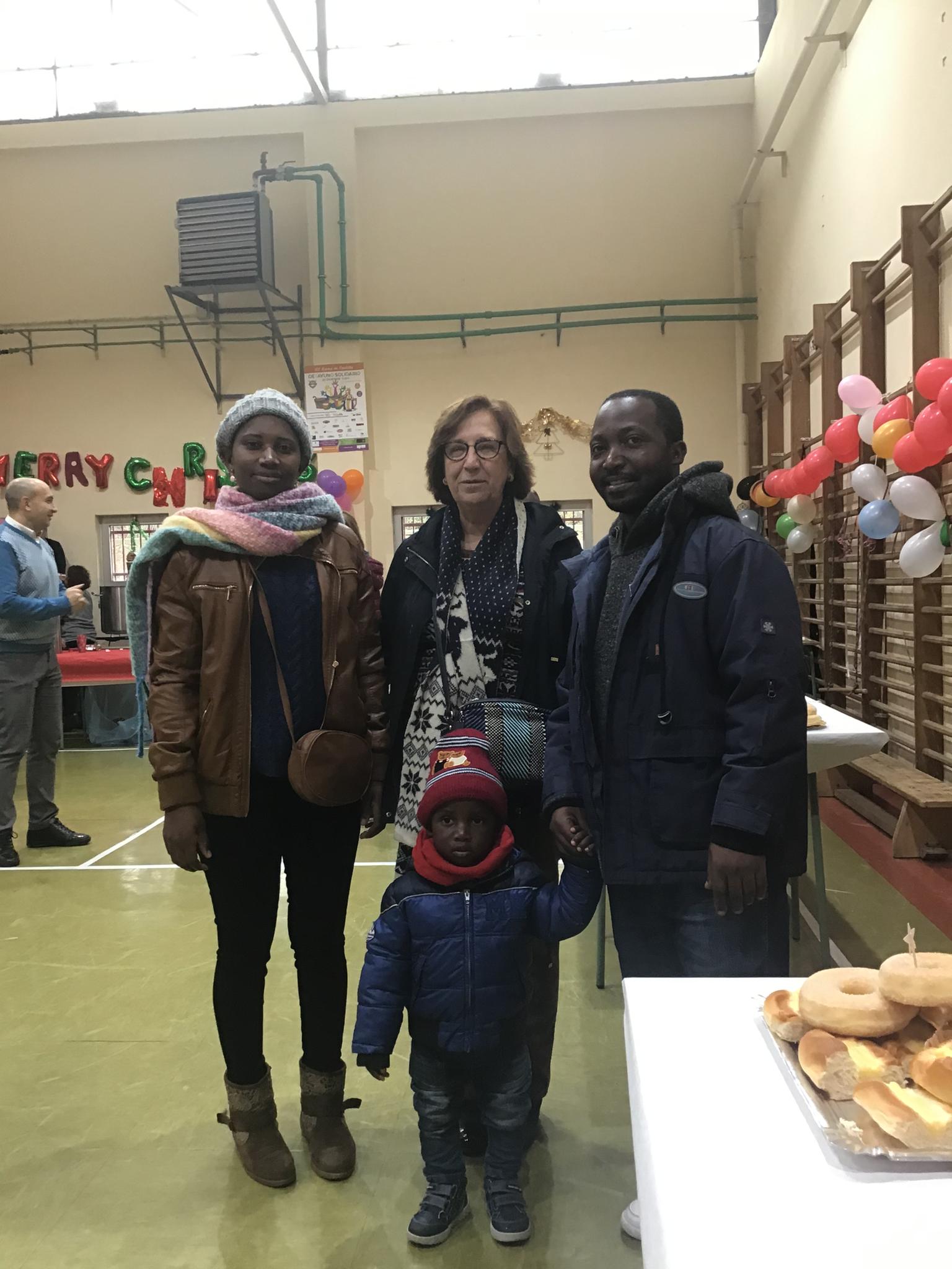 Más de 500 personas se dieron cita en el gimnasio del centro educativo, y lograron recaudar 1.450 euros que irán destinados a las ONG Educa Tanzania y Asalvo