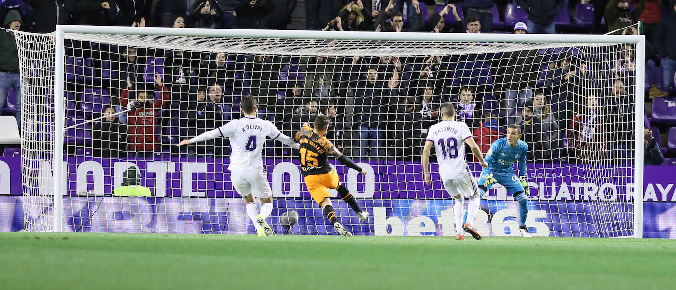 Fotos: Las imágenes del encuentro entre el Real Valladolid y el Valencia
