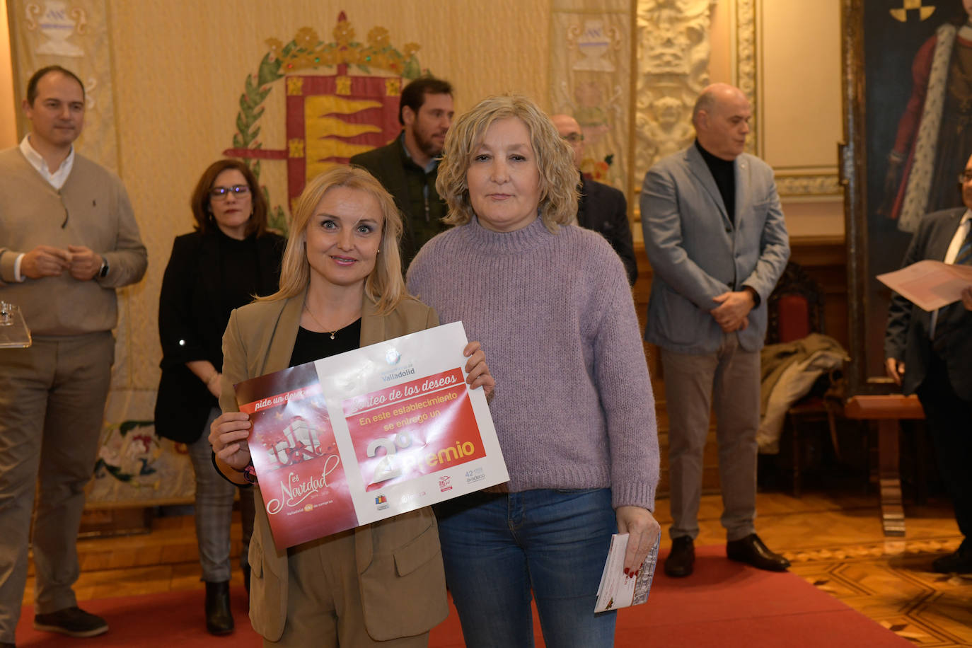 Fotos: algún premio del Árbol de los Deseos del comercio de Valladolid