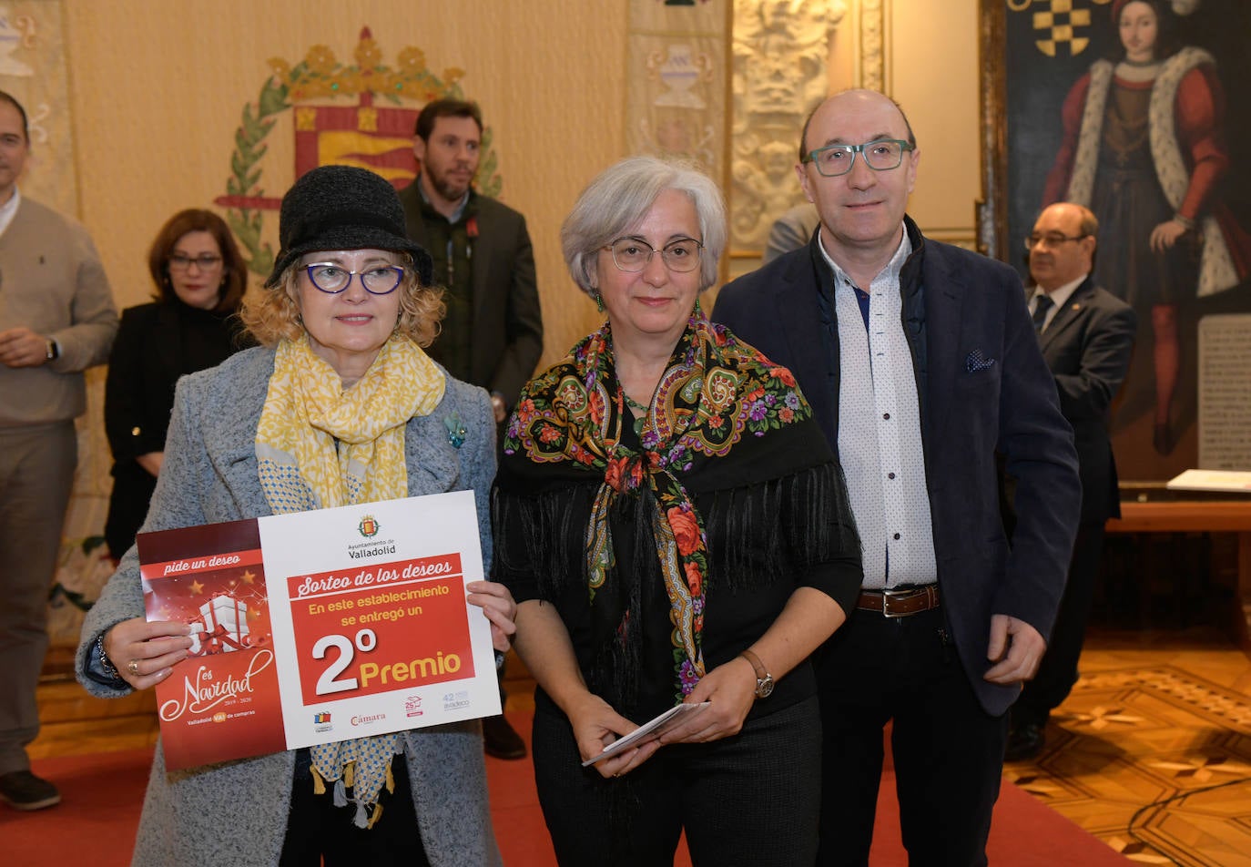 Fotos: algún premio del Árbol de los Deseos del comercio de Valladolid