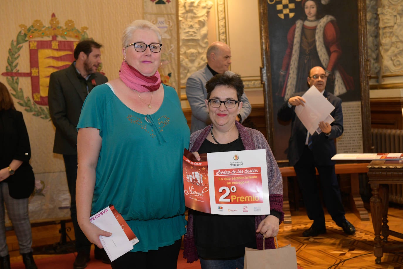Fotos: algún premio del Árbol de los Deseos del comercio de Valladolid