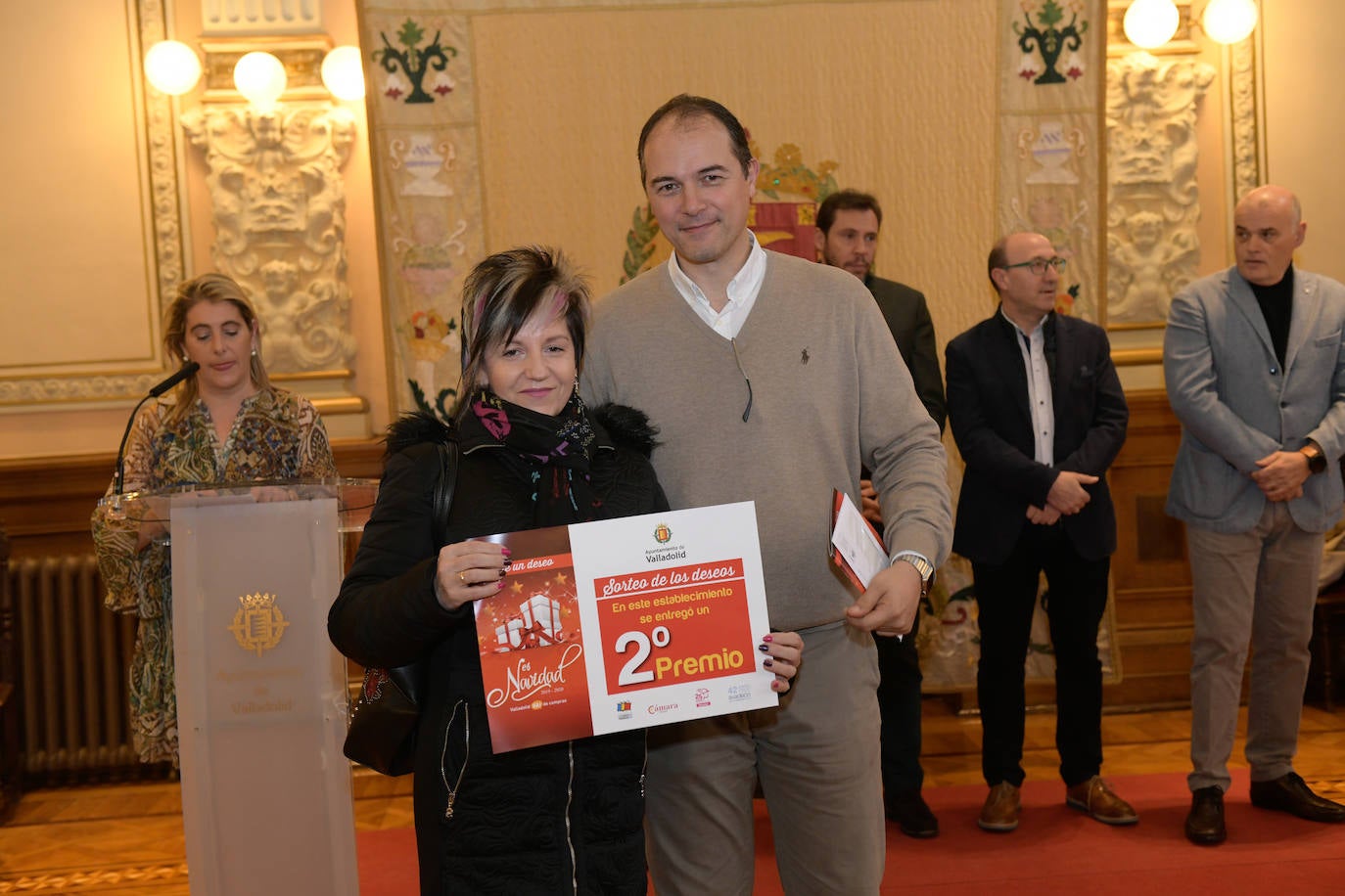 Fotos: algún premio del Árbol de los Deseos del comercio de Valladolid