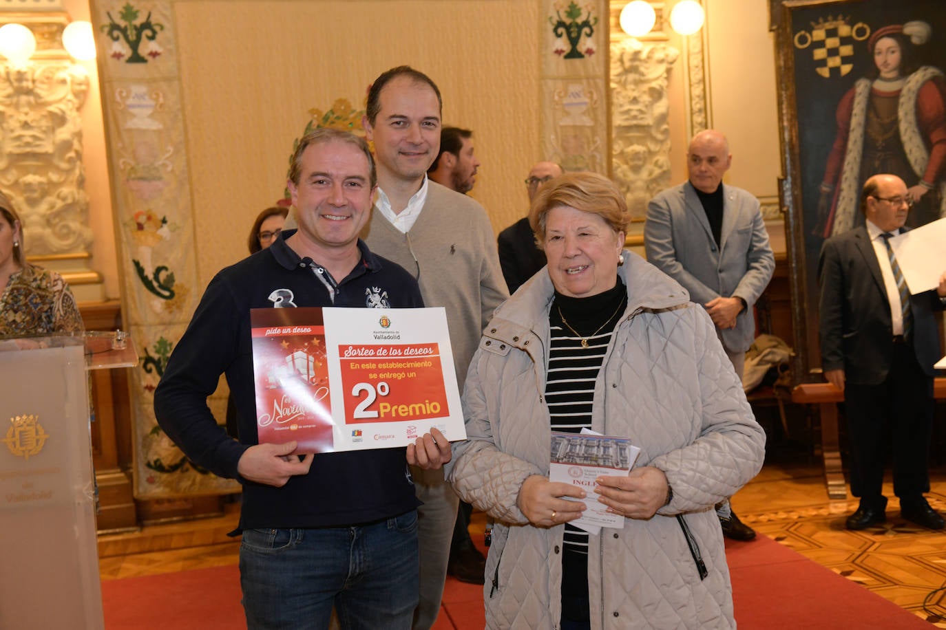 Fotos: algún premio del Árbol de los Deseos del comercio de Valladolid