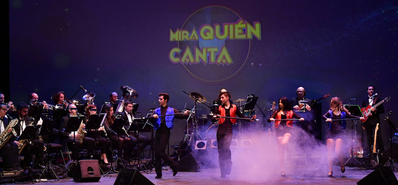 Celebración de Mira quien canta en el auditorio de El Espina. PEDRO LUIS MERINO