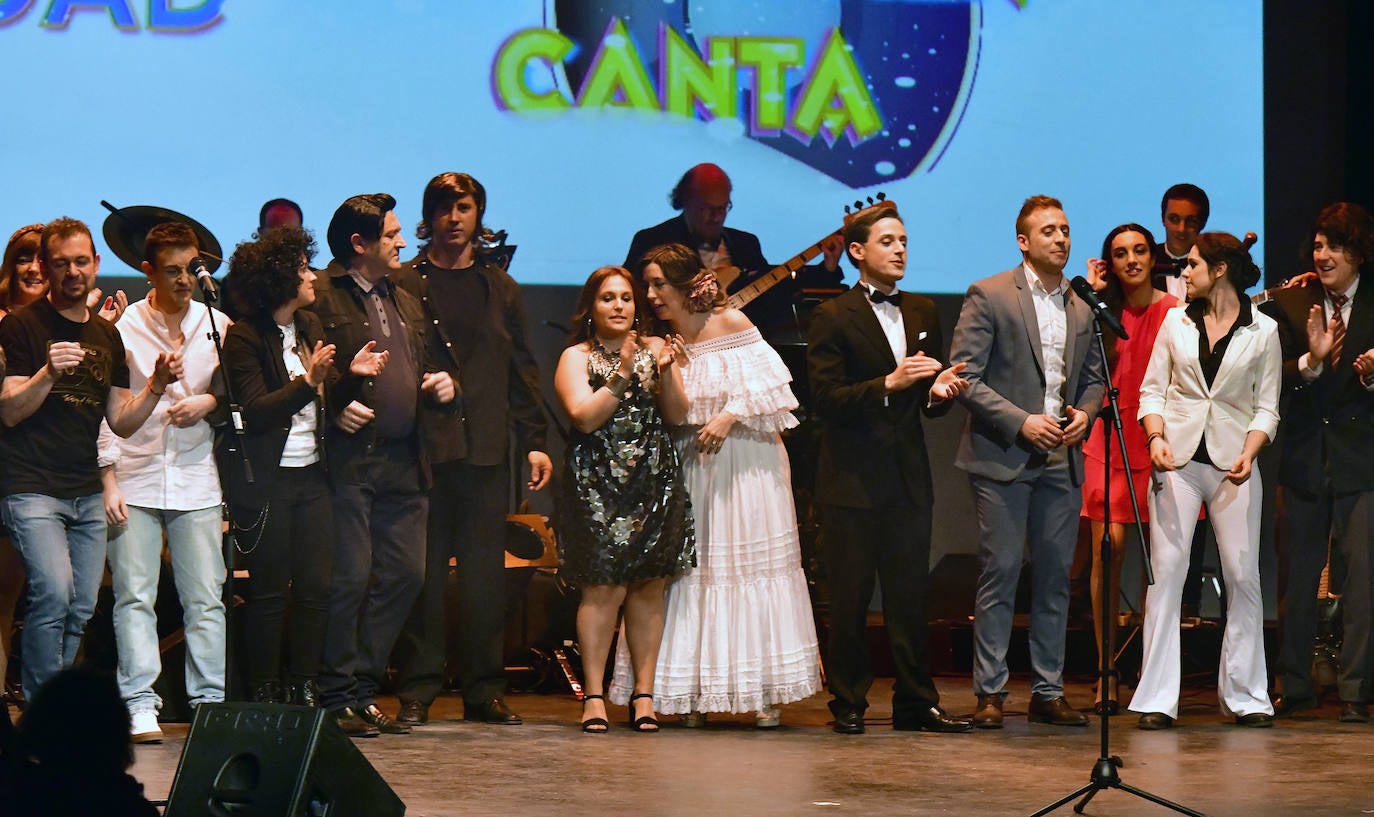 Celebración de Mira quien canta en el auditorio de El Espina. PEDRO LUIS MERINO