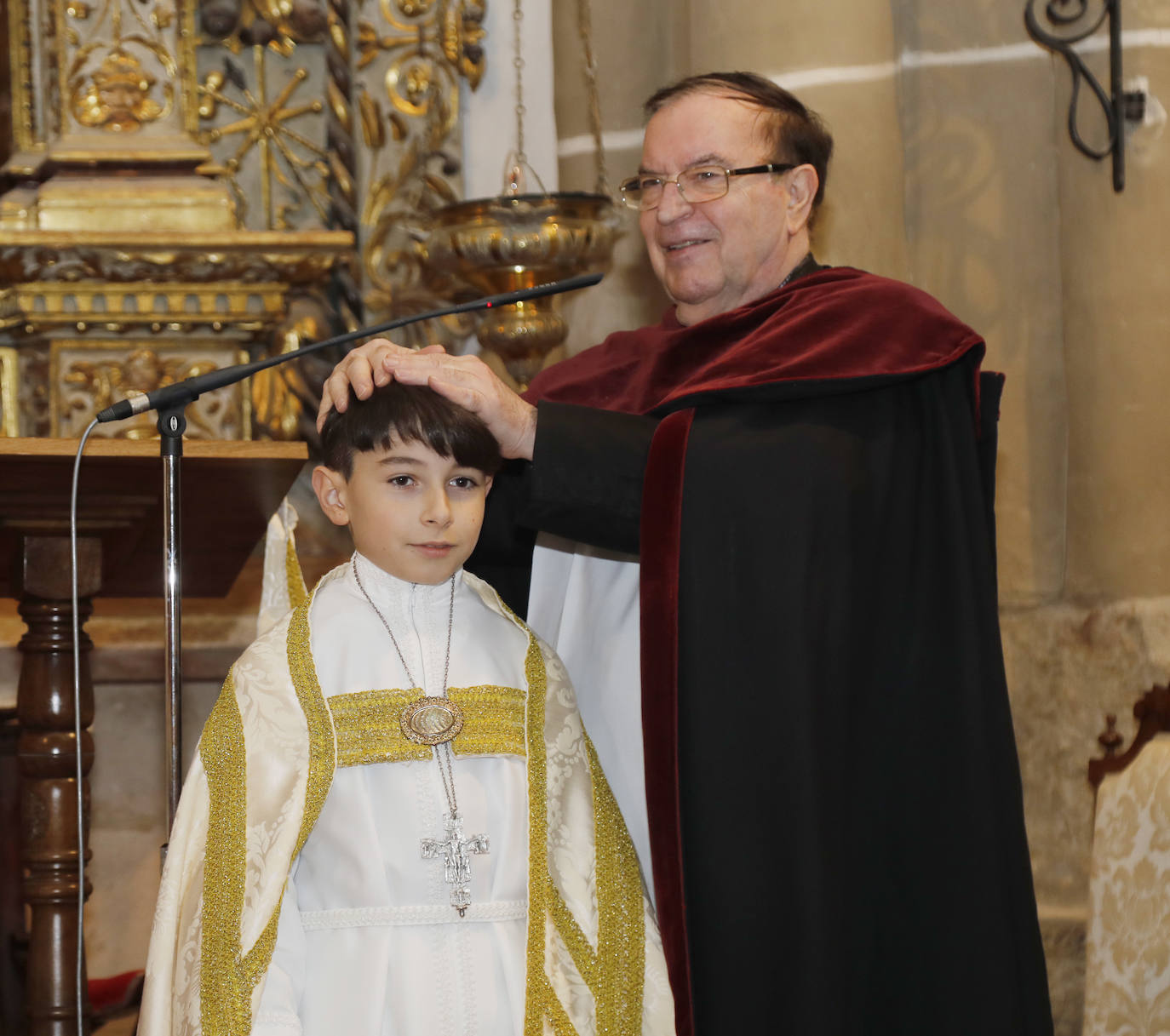 Carlos Martínez, de once años, realizó sus peticiones al Ayuntamientoen una tradición que se remonta al siglo XIII