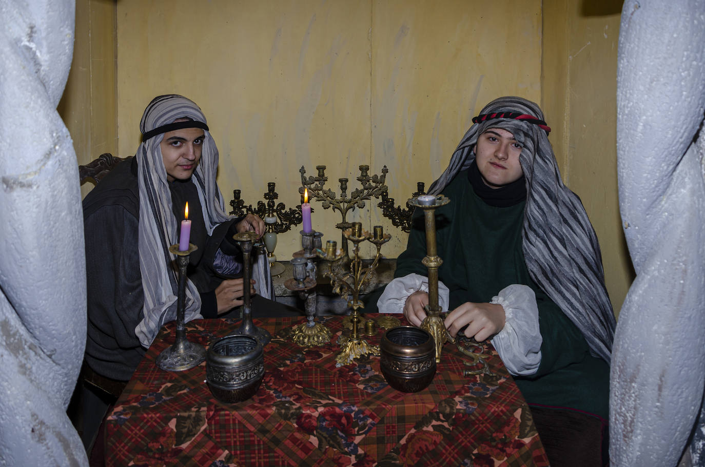 110 figurantes de distintas edades dieron vida a un gran nacimiento en las inmediaciones de la iglesia parroquial de la Asunción en la localidad vallisoletana