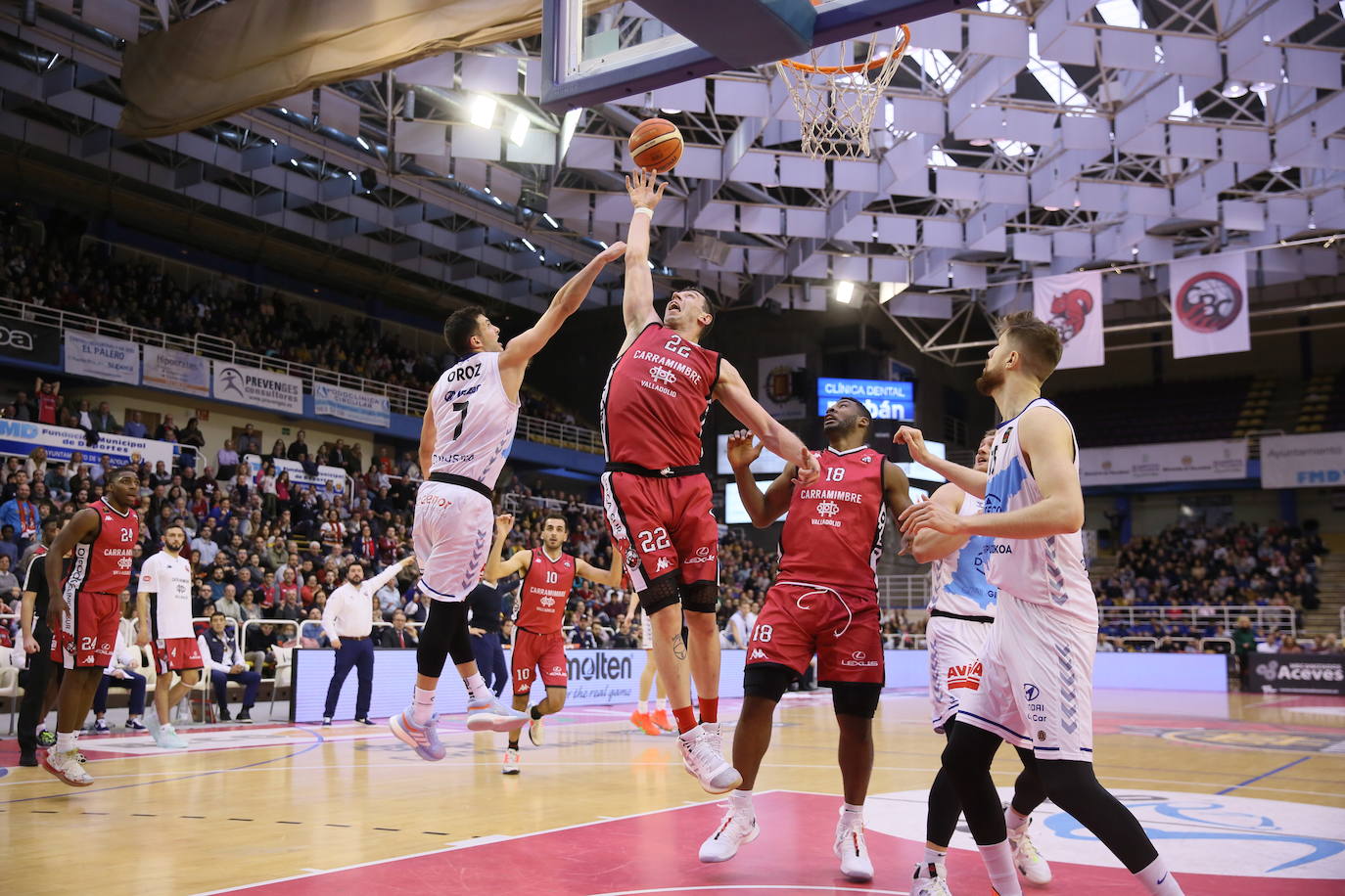 La fortaleza mental de los de Hugo López resultó clave para superar los momentos delicados ante un Delteco Guipúzcoa que no peridió la cara al partido y que llegó a levantar quince puntos en contra. 