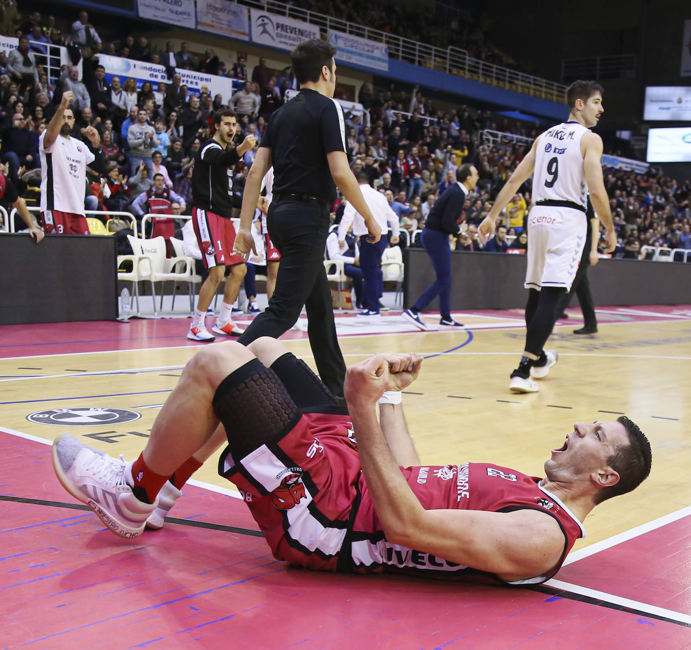 La fortaleza mental de los de Hugo López resultó clave para superar los momentos delicados ante un Delteco Guipúzcoa que no peridió la cara al partido y que llegó a levantar quince puntos en contra. 