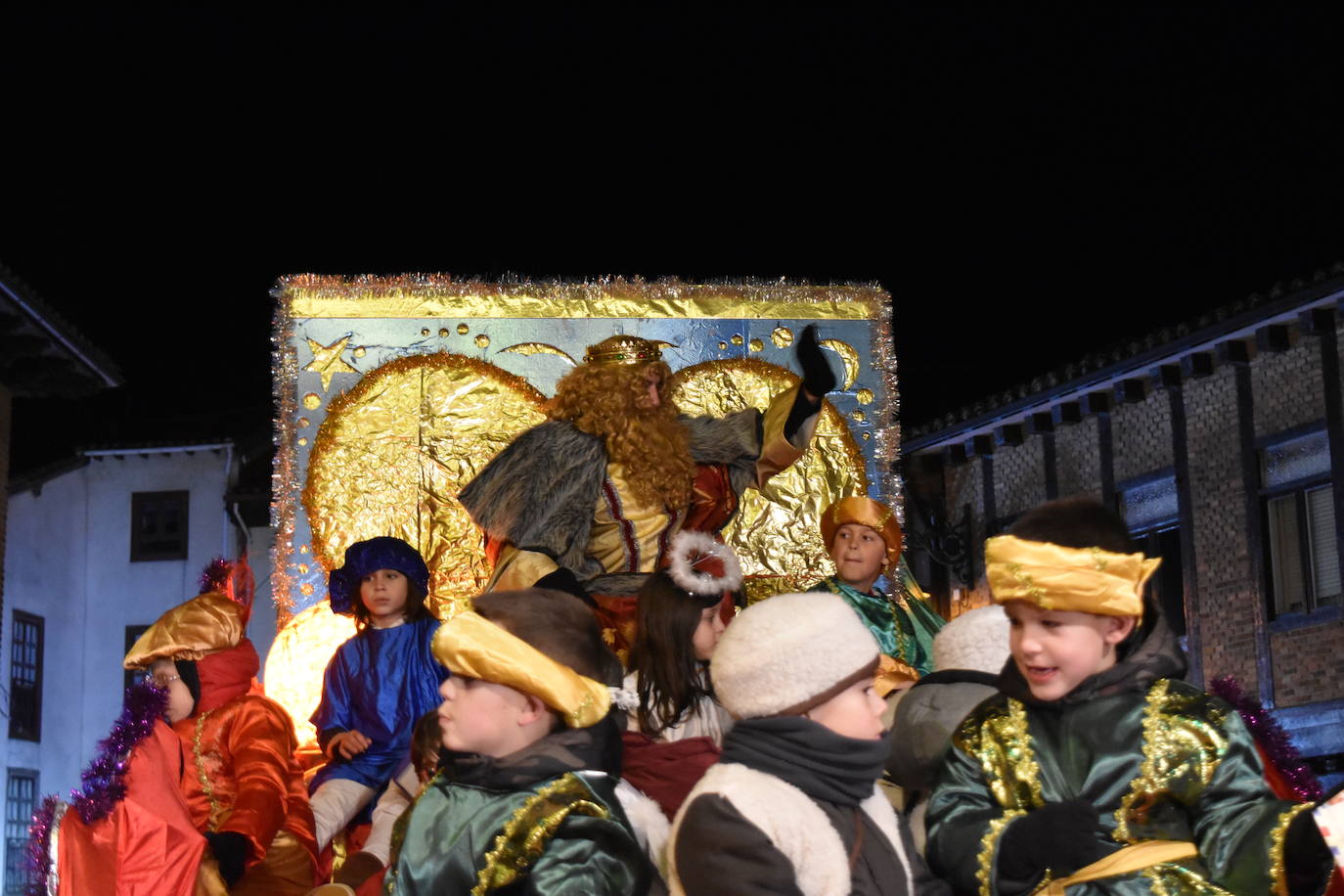 Los Reyes Magos en la cabalgata de aguilar.